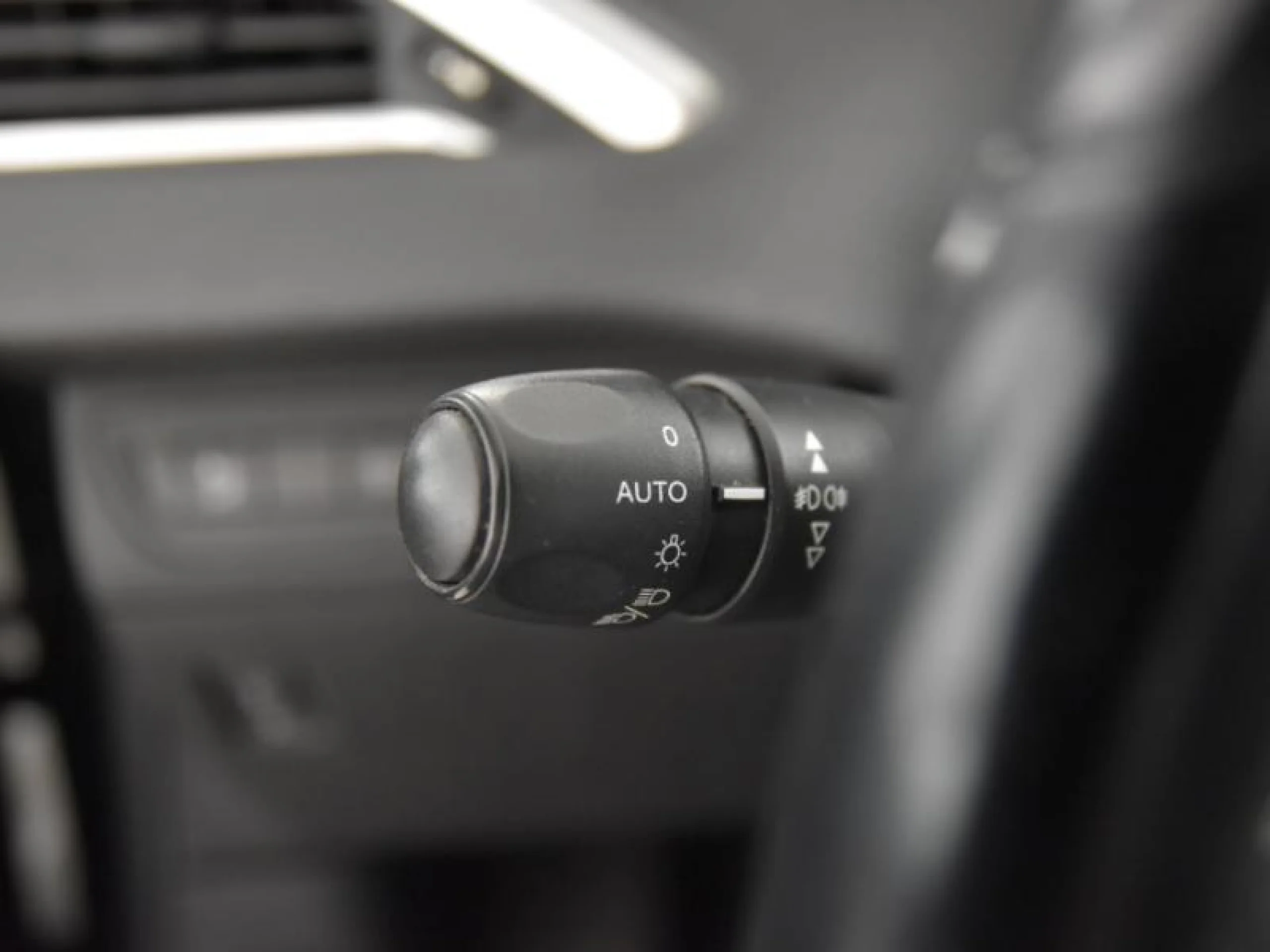 PEUGEOT 2008 ALLURE BLUEHDI 73KW (100CV) S&S - Foto 16