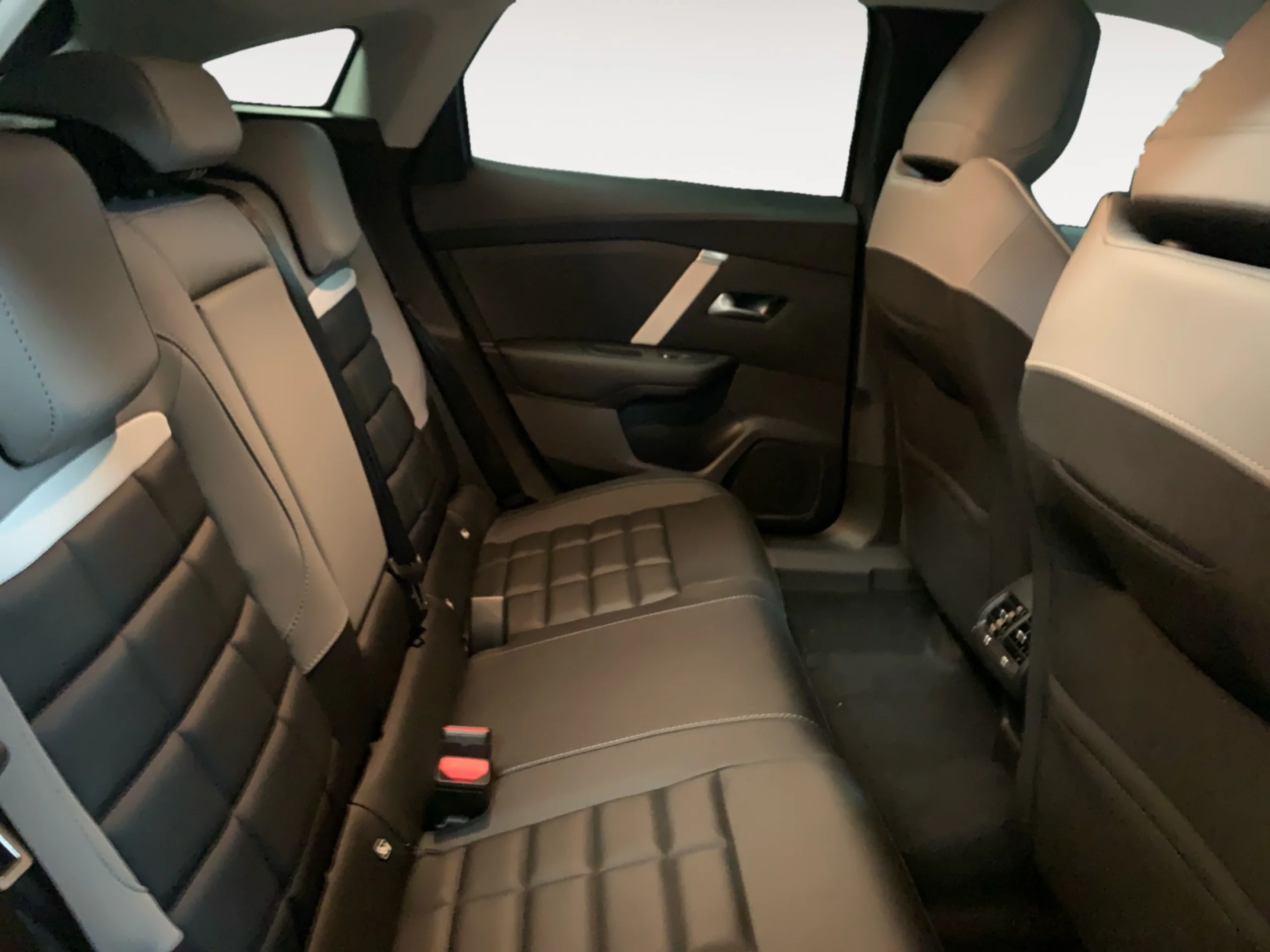 CITROEN C4 HYBRID 145 Ë DCS6 MAX - Foto 6