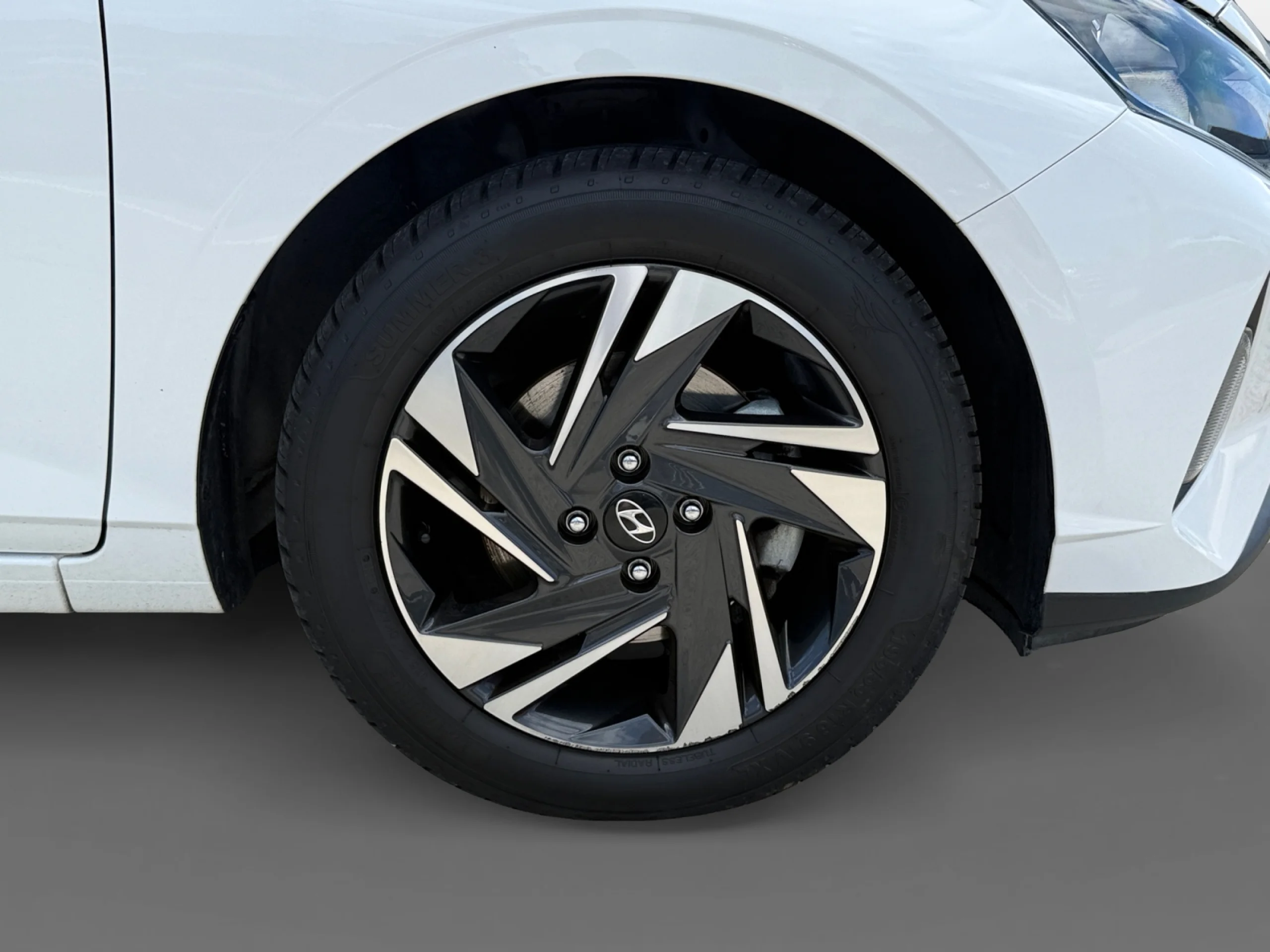 HYUNDAI I20 1.0 TGDI 74KW (100CV) 48V KLASS - Foto 8