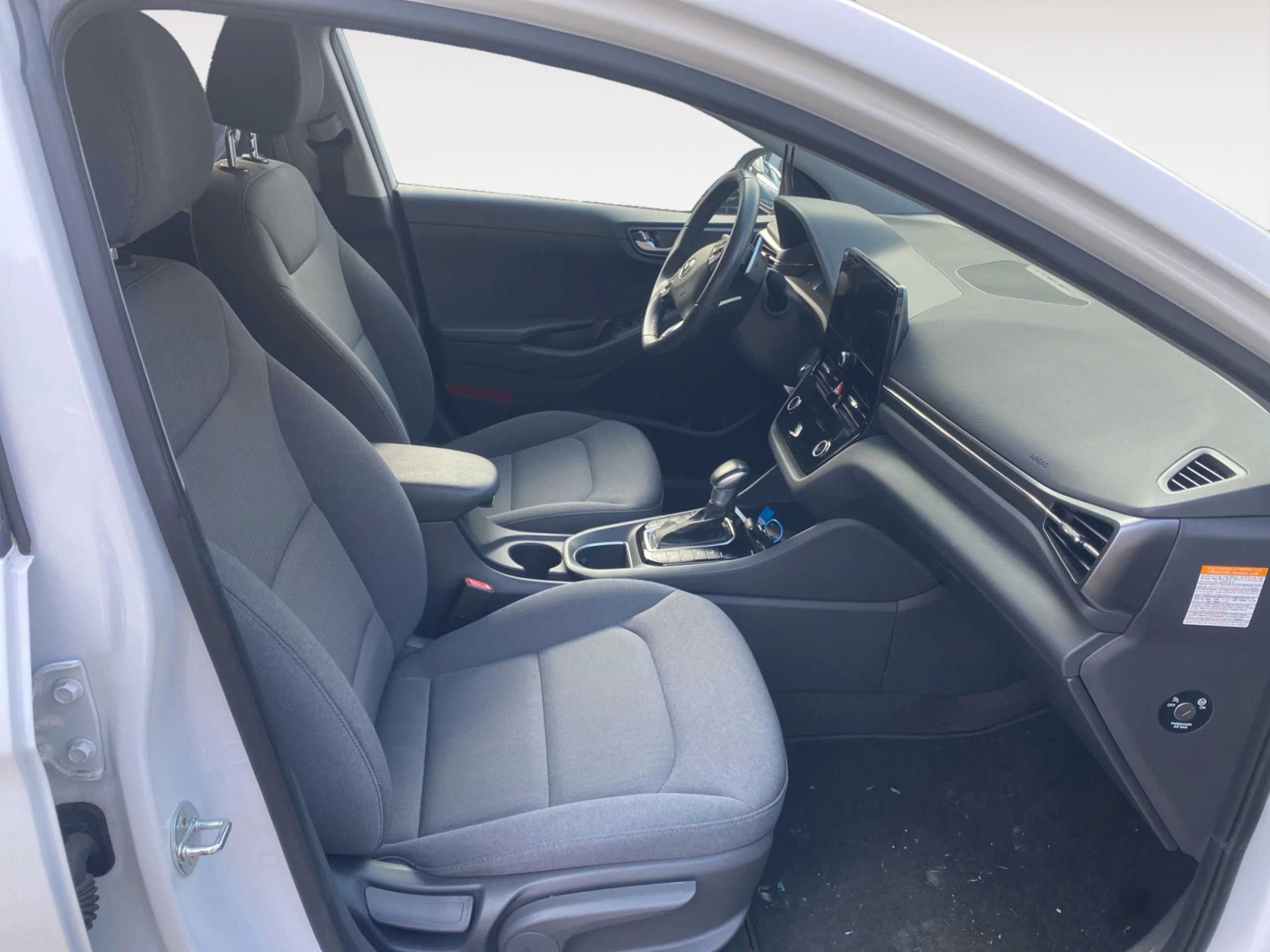 HYUNDAI IONIQ 1.6 GDI PHEV TECNO DCT - Foto 5