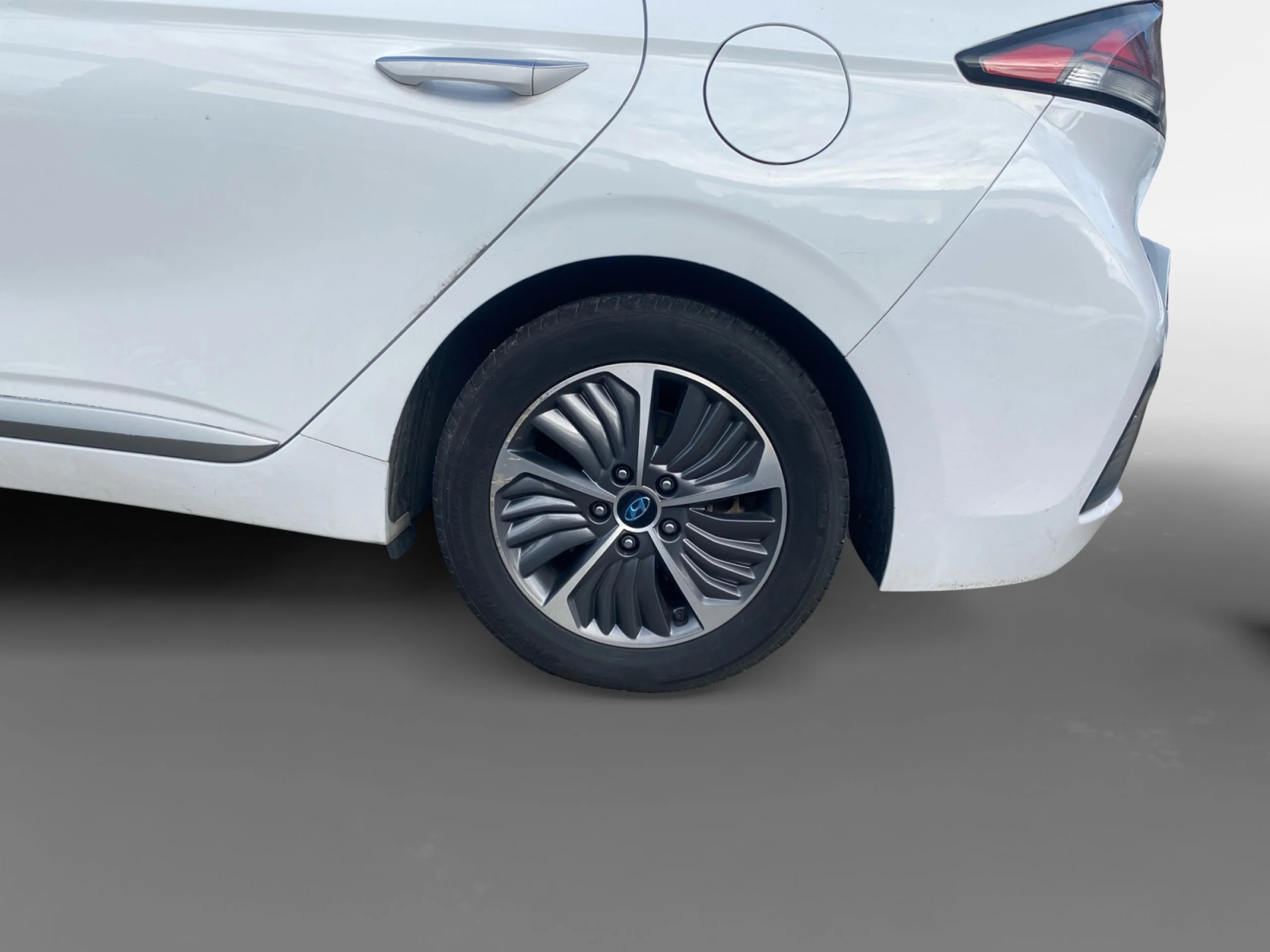 HYUNDAI IONIQ 1.6 GDI PHEV TECNO DCT - Foto 7