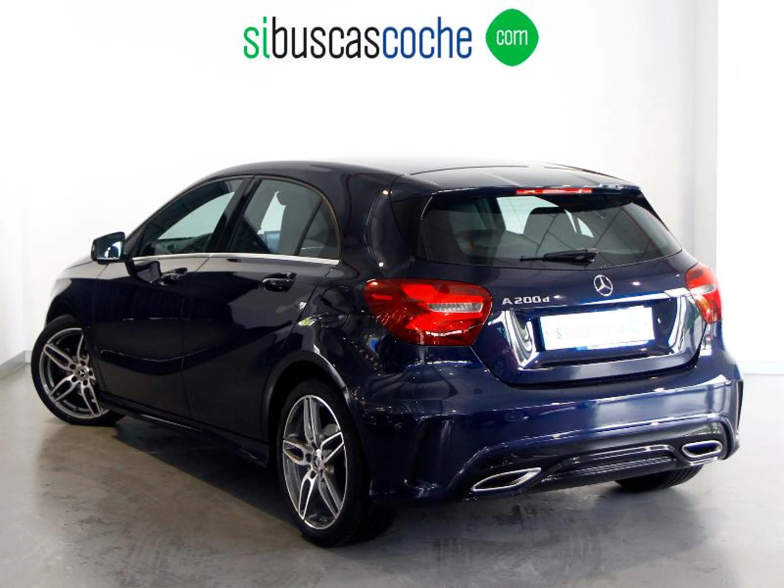 MERCEDES-BENZ CLASE A A 200 D AMG LINE - Foto 2