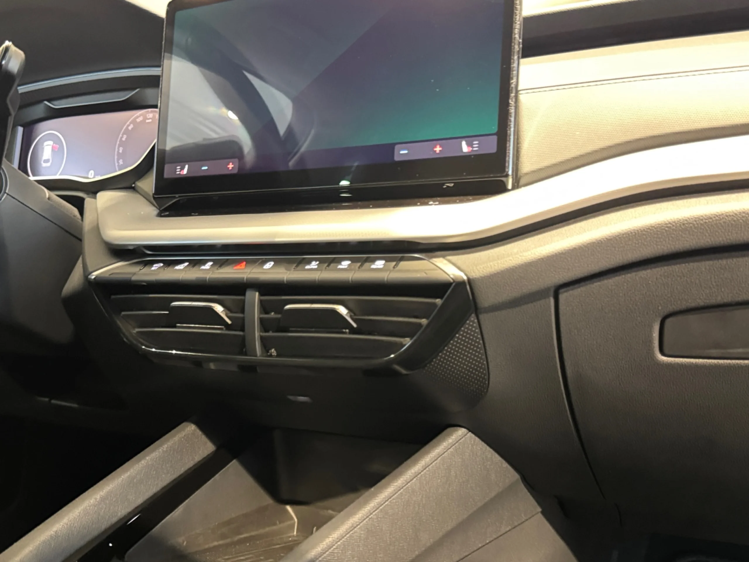 SKODA OCTAVIA COMBI 1.5 TSI 110KW DSG M HEV SELECTION - Foto 20