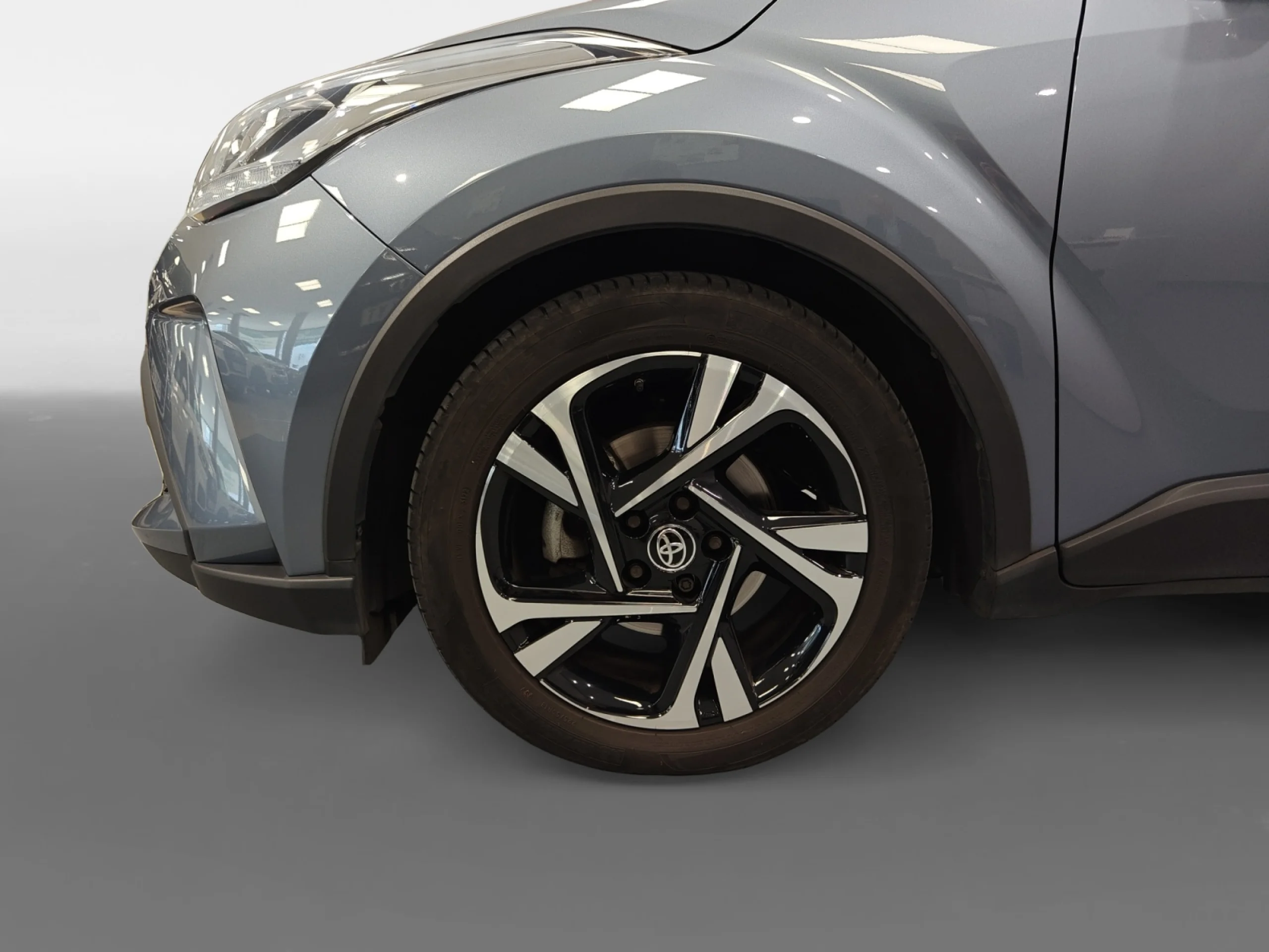 TOYOTA C HR 1.8 125H ADVANCE - Foto 8