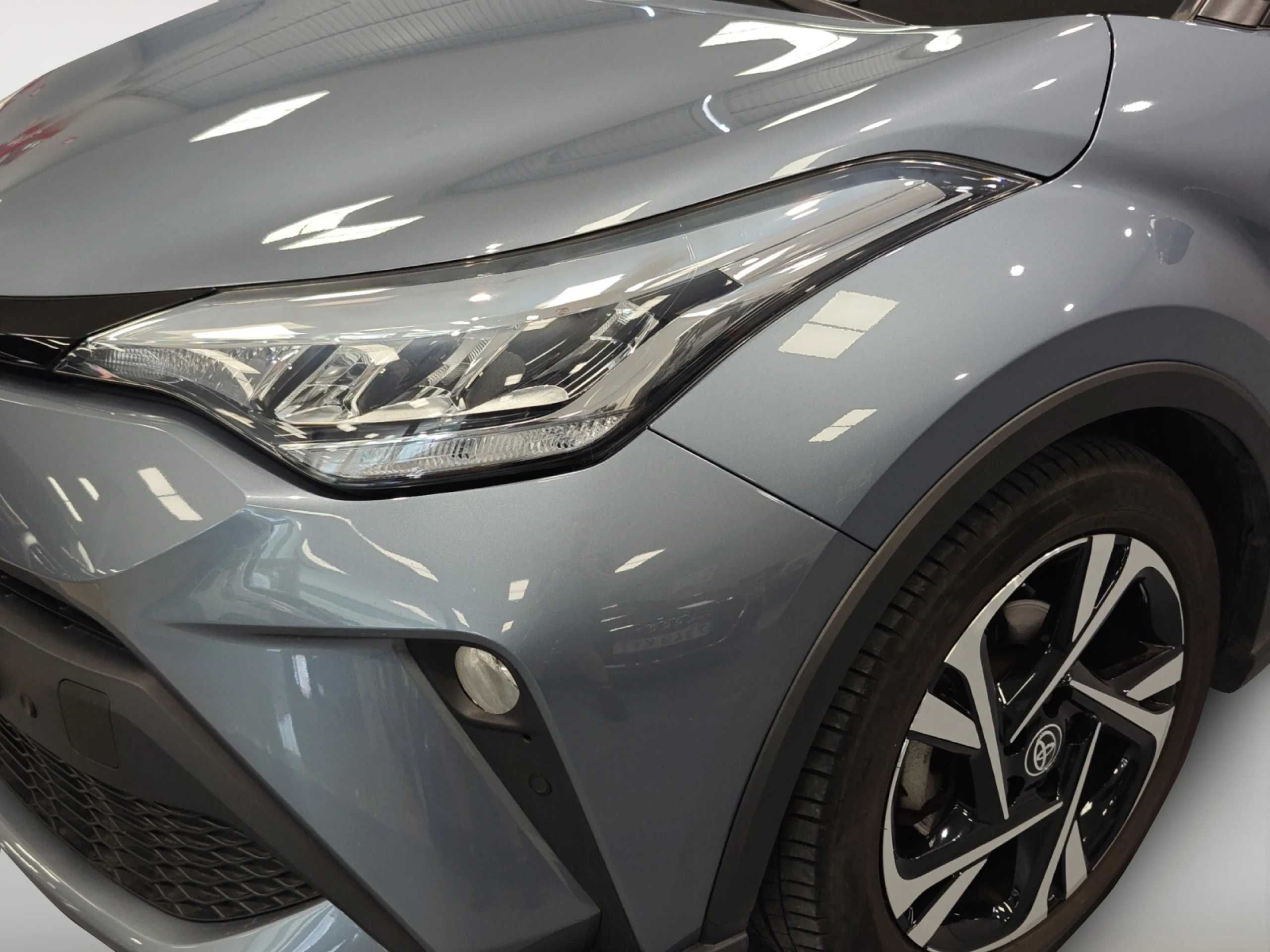 TOYOTA C HR 1.8 125H ADVANCE - Foto 22