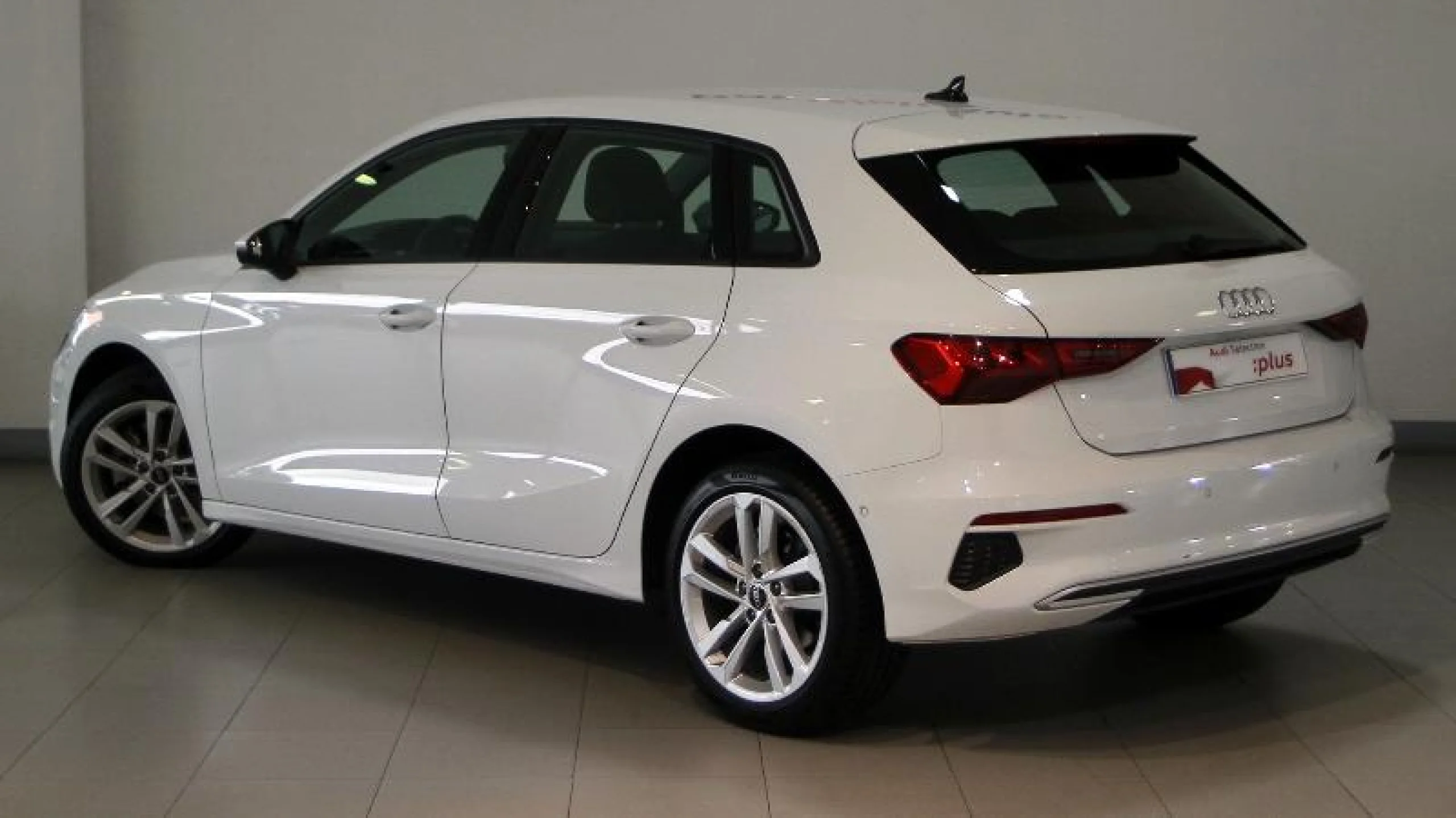 AUDI A3 SPORTBACK ADVANCED 30 TFSI 81KW (110CV) - Foto 2