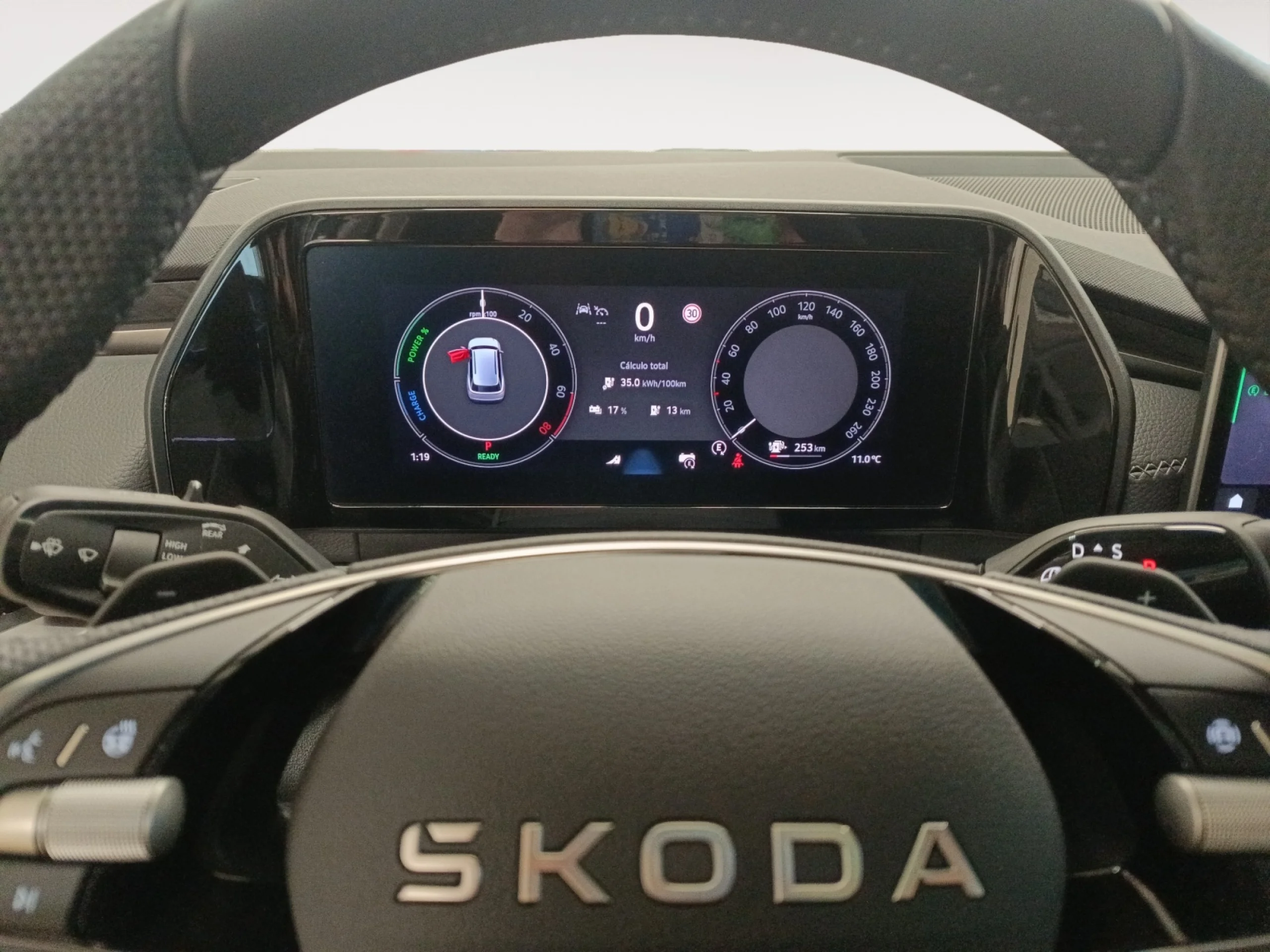 SKODA KODIAQ KODIAQ DESIGN 1,5 TSI IV 150 KW (204 CV) DSG 6 VEL. - Foto 14