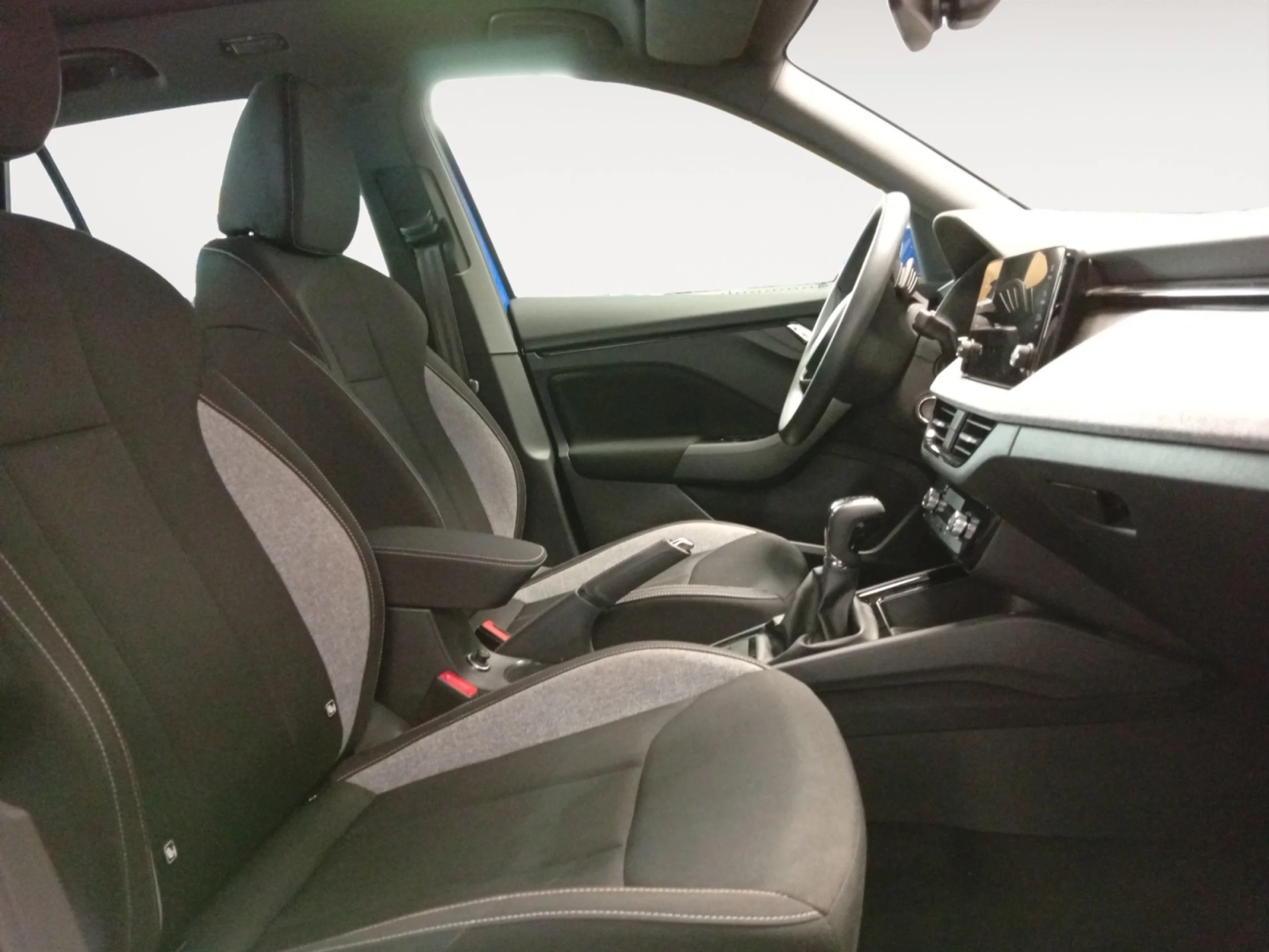 SKODA KAMIQ 1.0 TSI 85KW (115CV) DSG SELECTION - Foto 5
