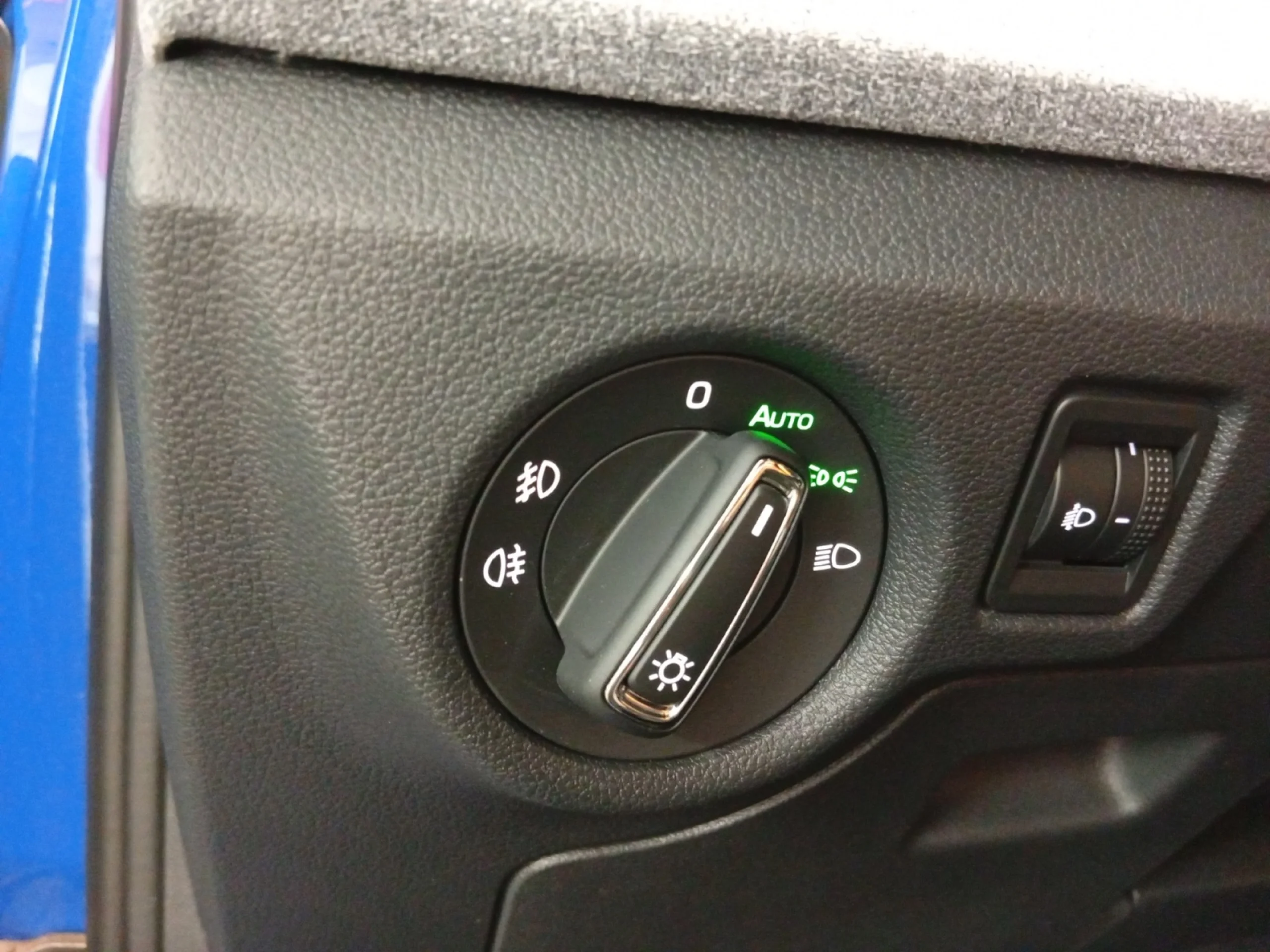 SKODA KAMIQ 1.0 TSI 85KW (115CV) DSG SELECTION - Foto 13