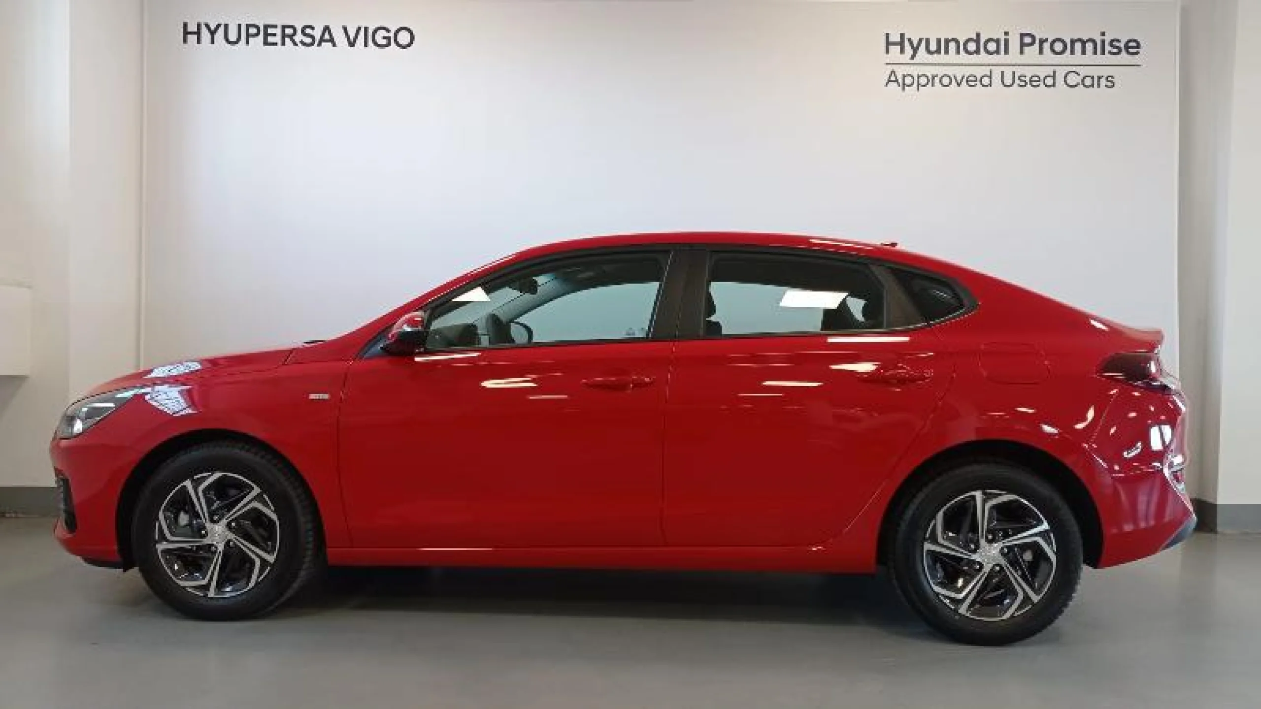HYUNDAI I30 1.0 TGDI KLASS FASTBACK - Foto 2