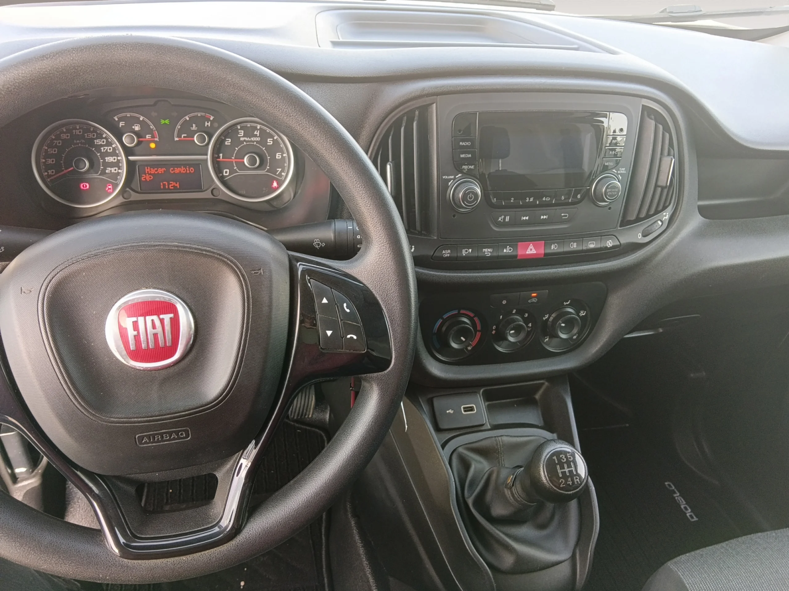 FIAT Doblò cargo CARGO SX 1.3 MJET 70 KW (95 - Foto 4