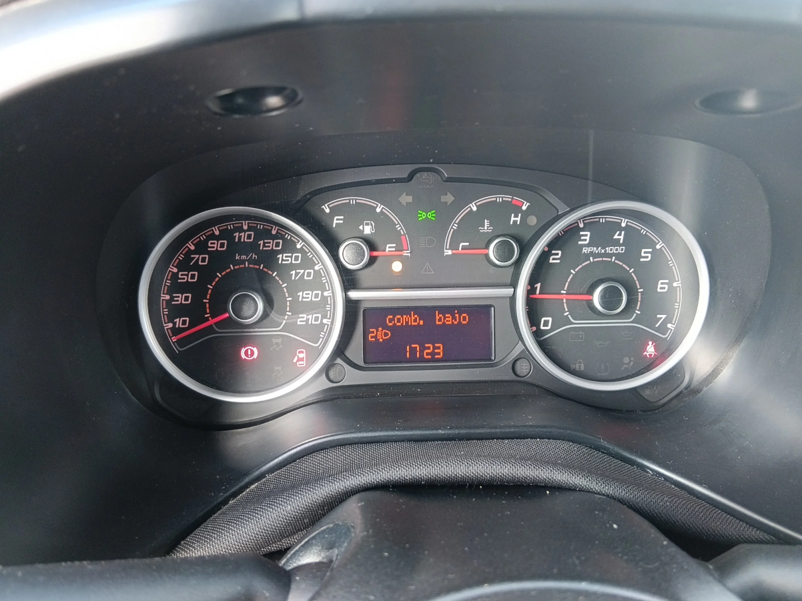 FIAT Doblò cargo CARGO SX 1.3 MJET 70 KW (95 - Foto 6