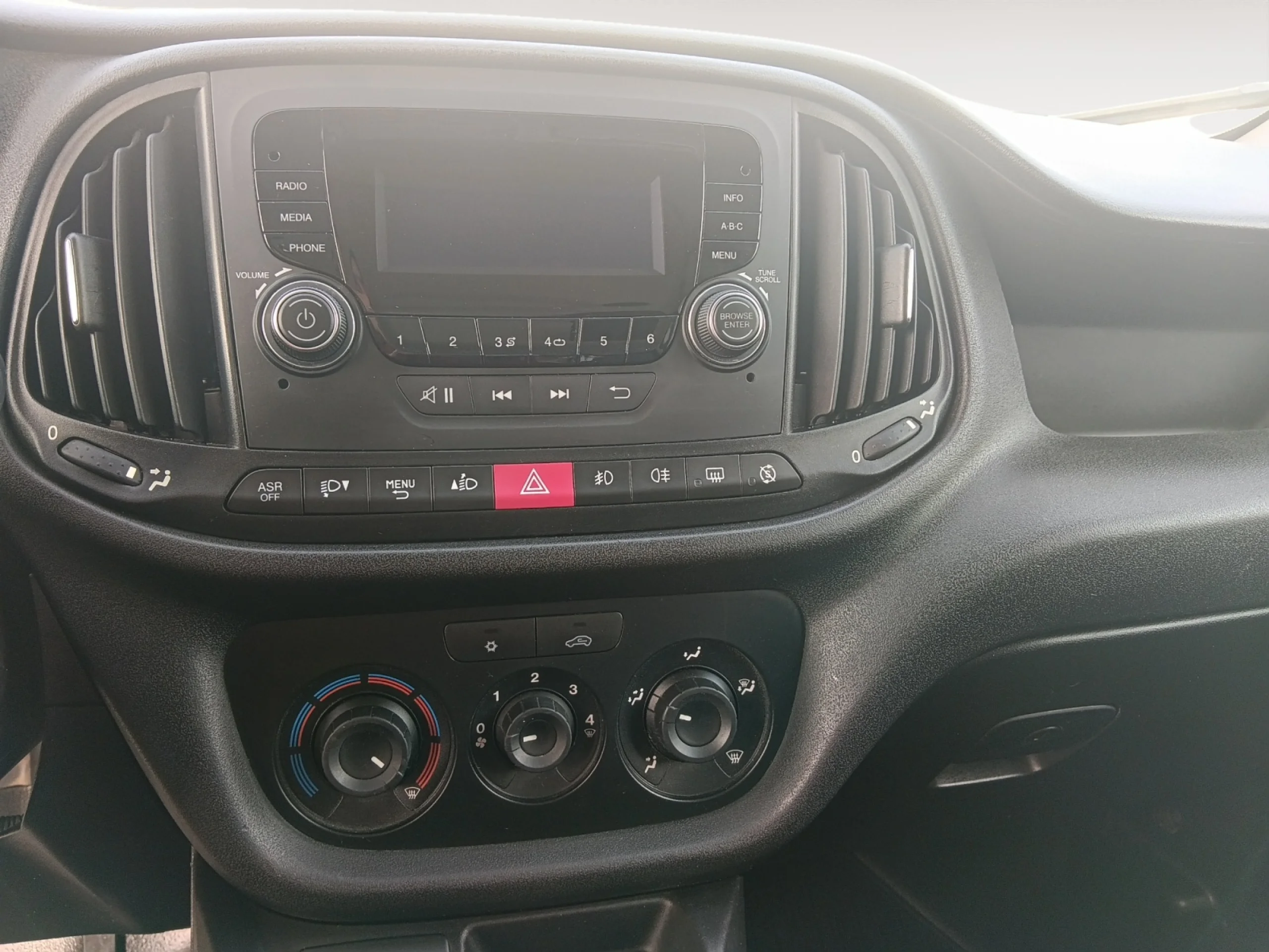 FIAT Doblò cargo CARGO SX 1.3 MJET 70 KW (95 - Foto 9