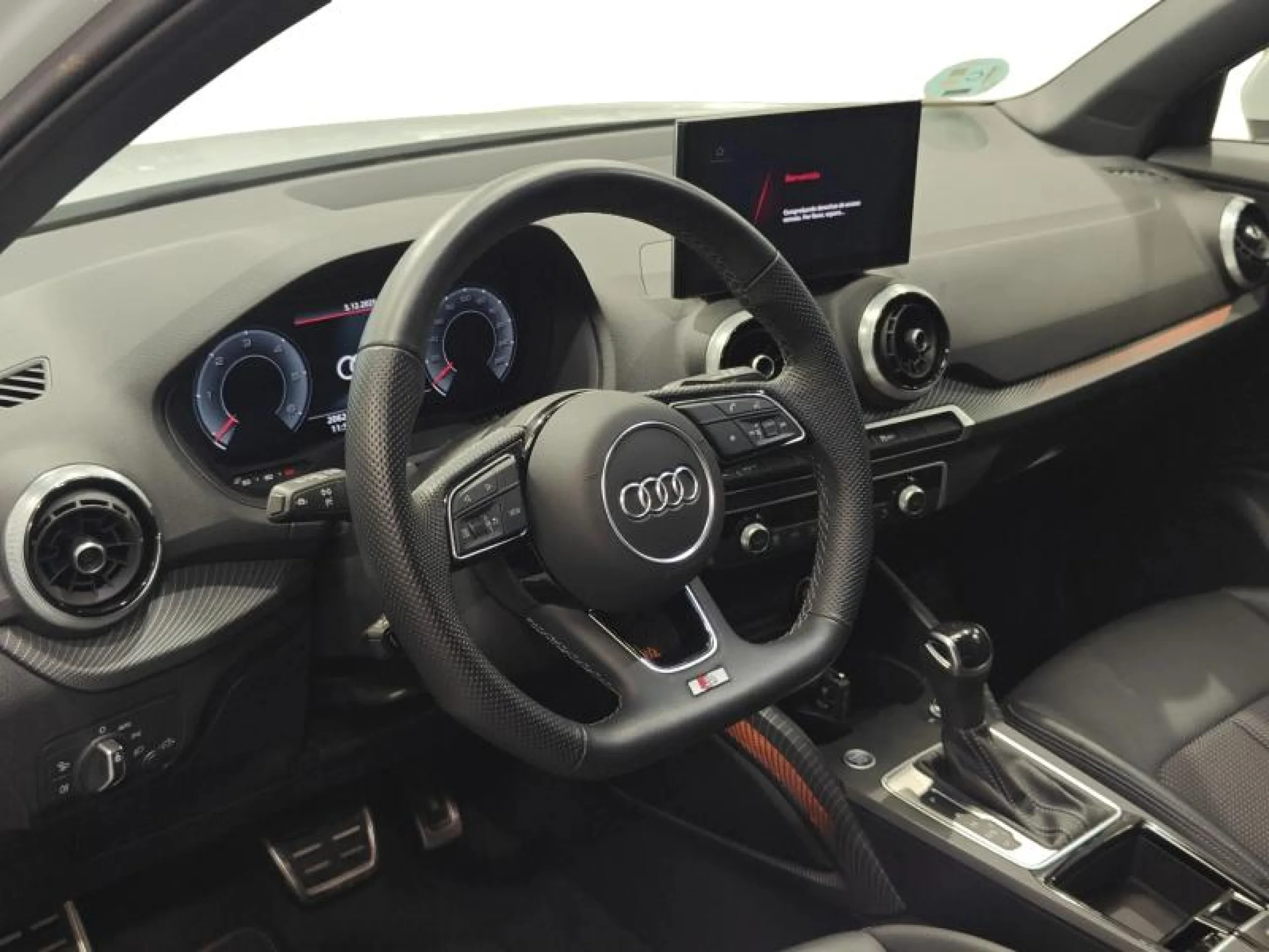 AUDI Q2 ADRENALIN 35 TDI 110KW (150CV) S TRONIC - Foto 9