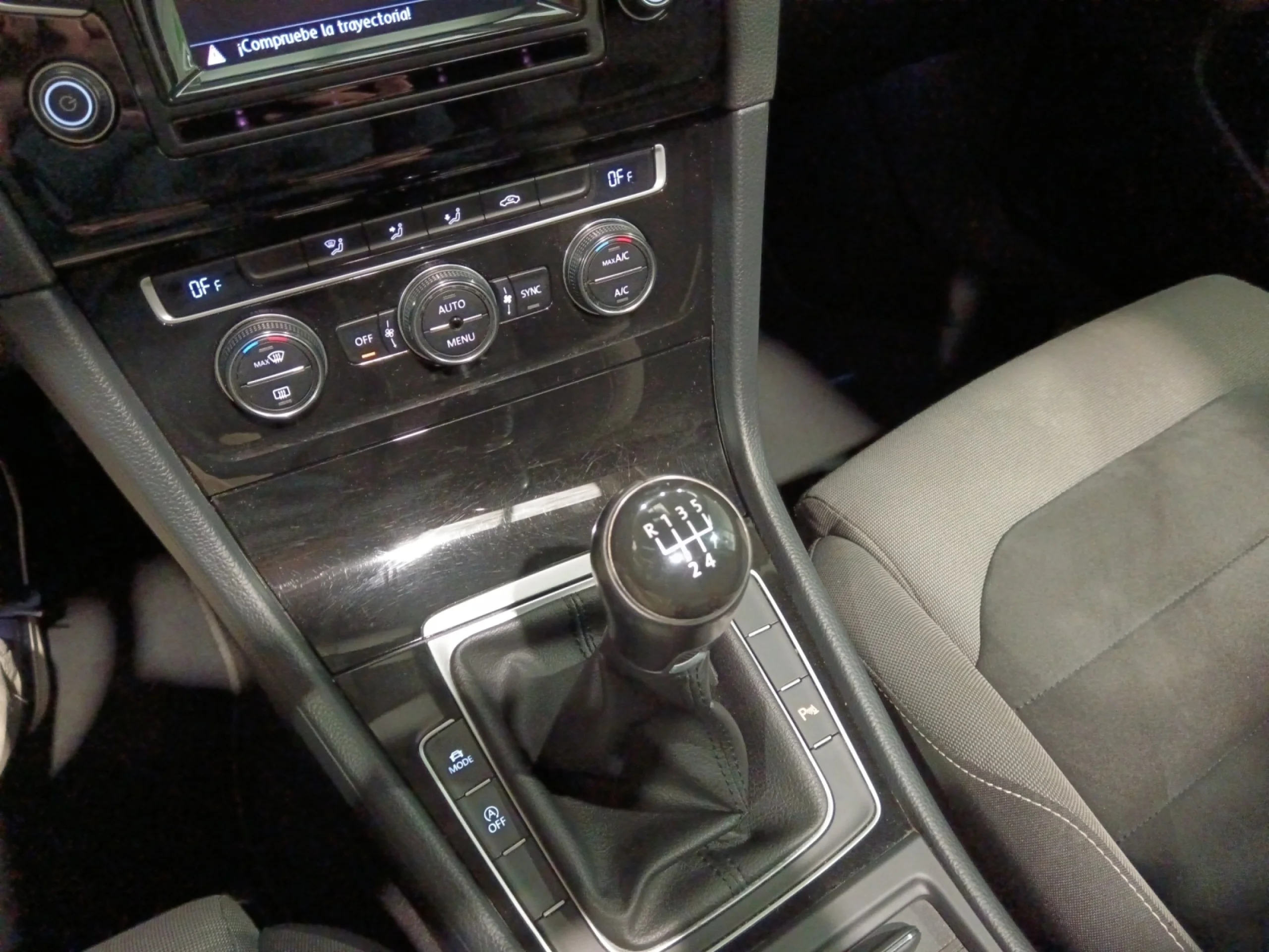 VOLKSWAGEN GOLF VARIANT SPORT 1.6 TDI 105CV BMT - Foto 15