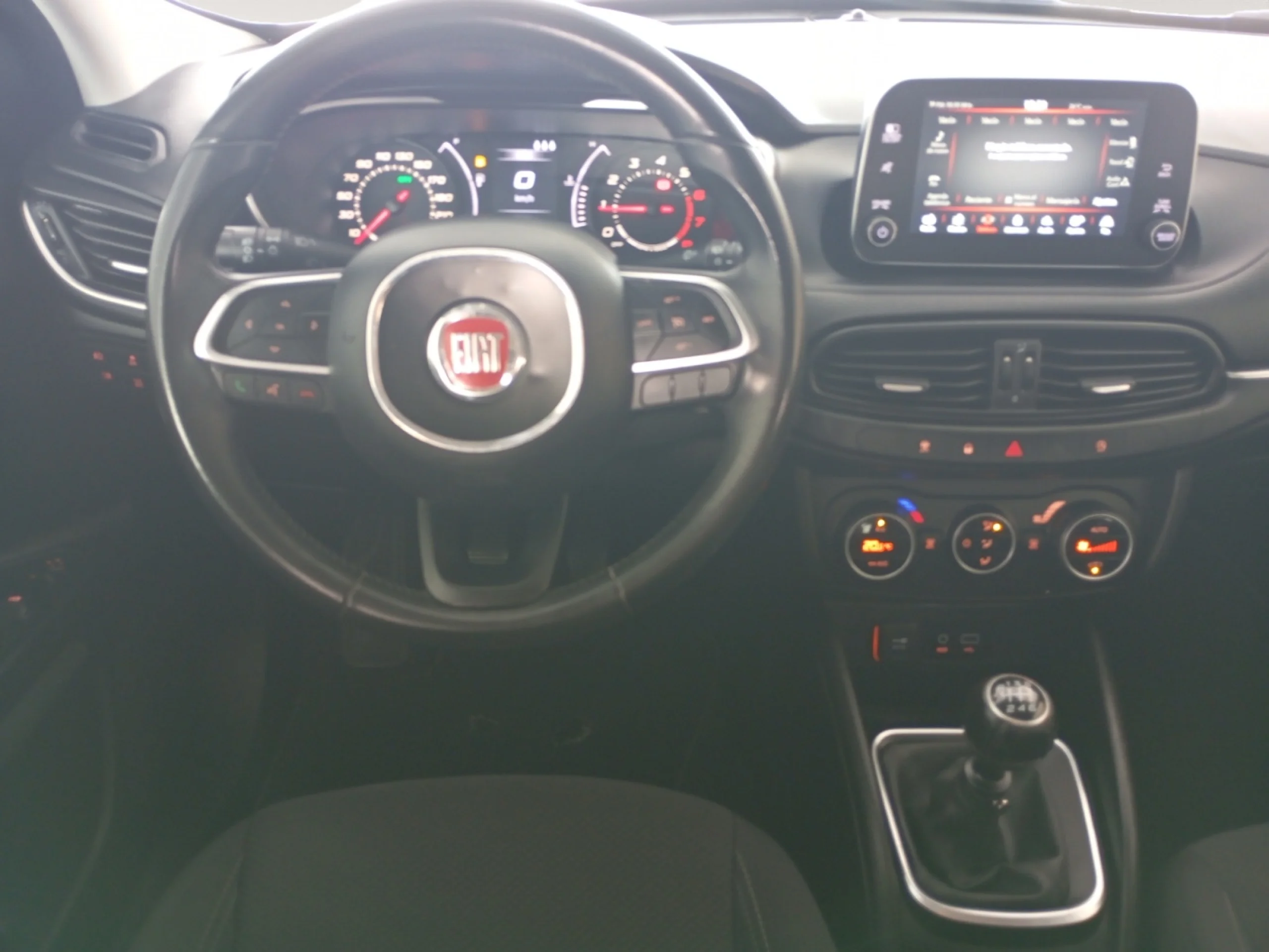 FIAT TIPO 1.4 T JET 16V 88KW (120CV) LOUNGE - Foto 4