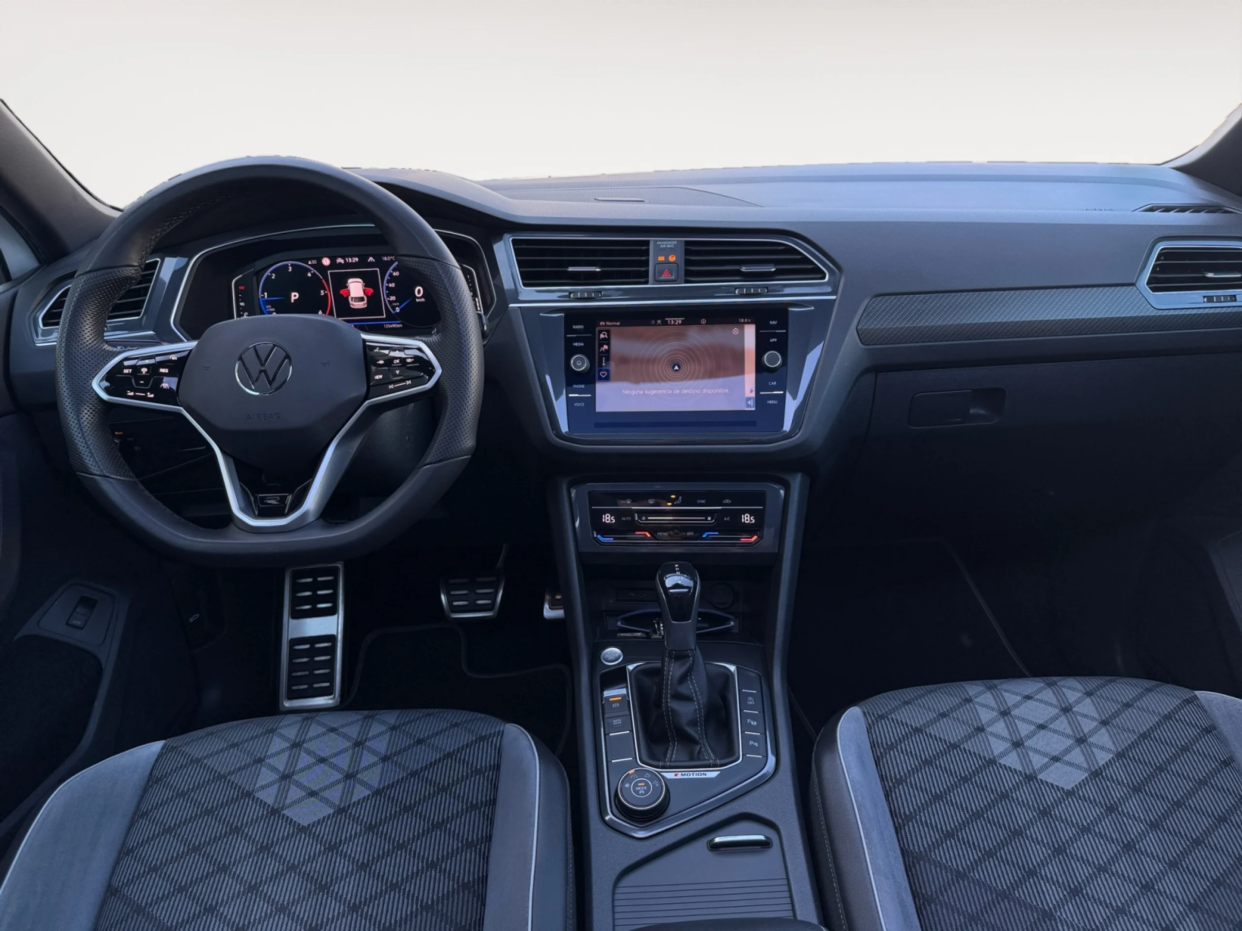 VOLKSWAGEN TIGUAN R LINE 2.0 TDI 110KW (150CV) DSG 4MOTION - Foto 4