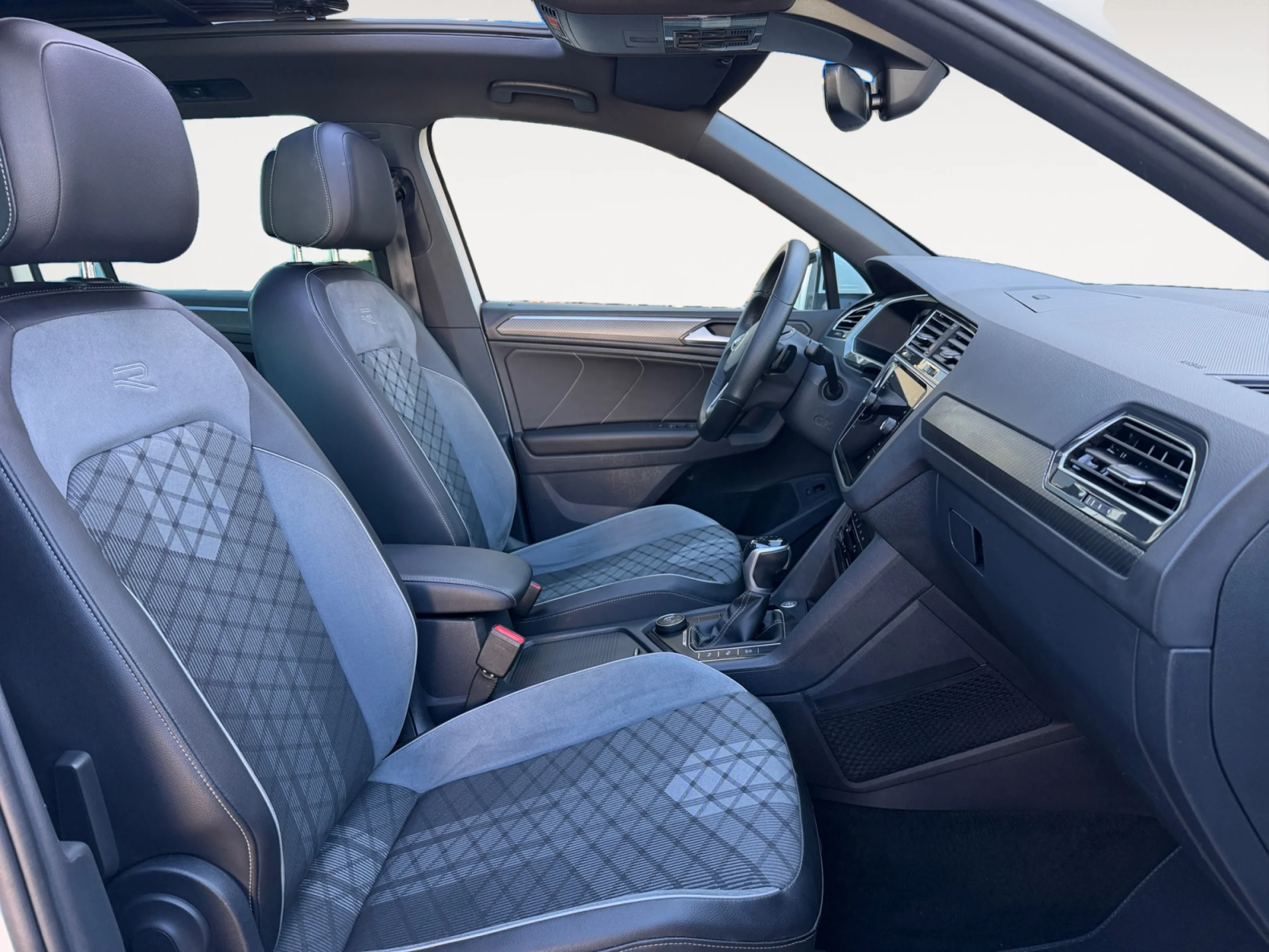 VOLKSWAGEN TIGUAN R LINE 2.0 TDI 110KW (150CV) DSG 4MOTION - Foto 5