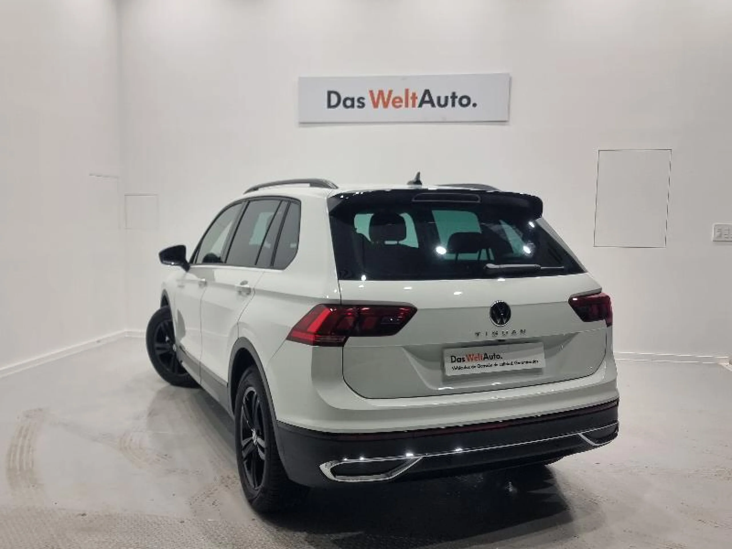 VOLKSWAGEN TIGUAN URBAN SPORT 2.0 TDI 90KW (122CV) - Foto 2
