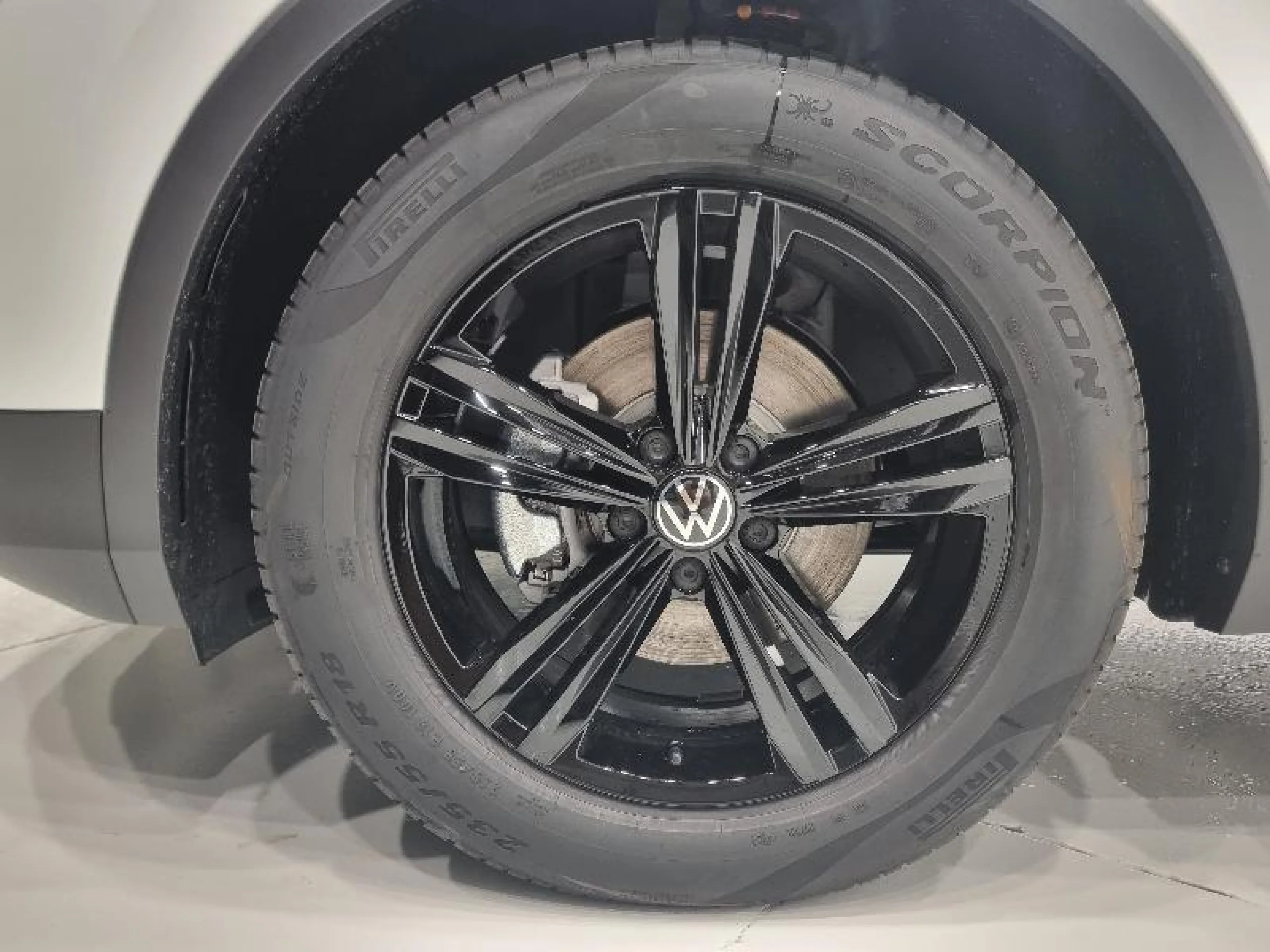 VOLKSWAGEN TIGUAN URBAN SPORT 2.0 TDI 90KW (122CV) - Foto 8
