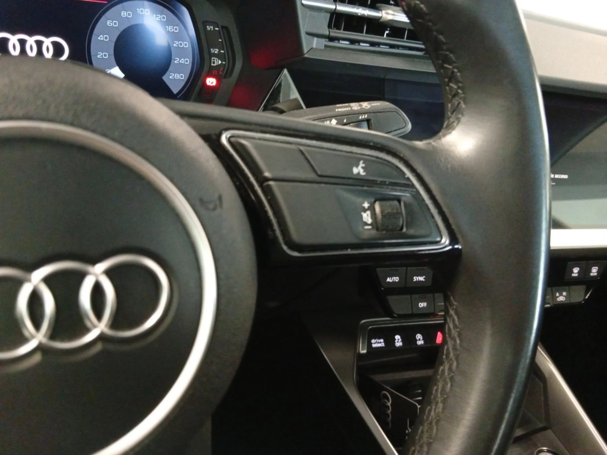AUDI A3 SPORTBACK GENUINE 35 TDI 110KW S TRONIC - Foto 9
