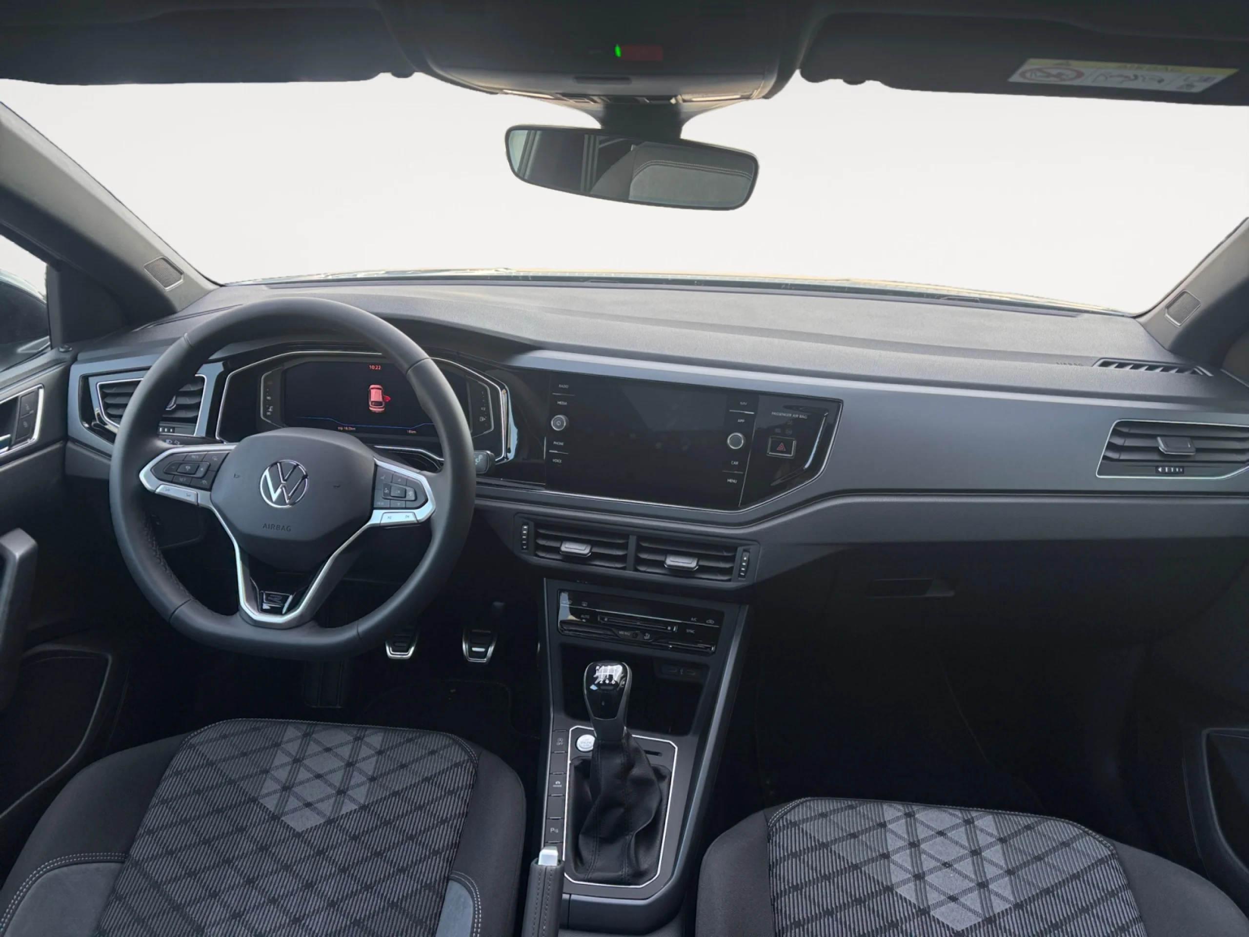 VOLKSWAGEN TAIGO R LINE 1.0 TSI 85KW (115CV) - Foto 4