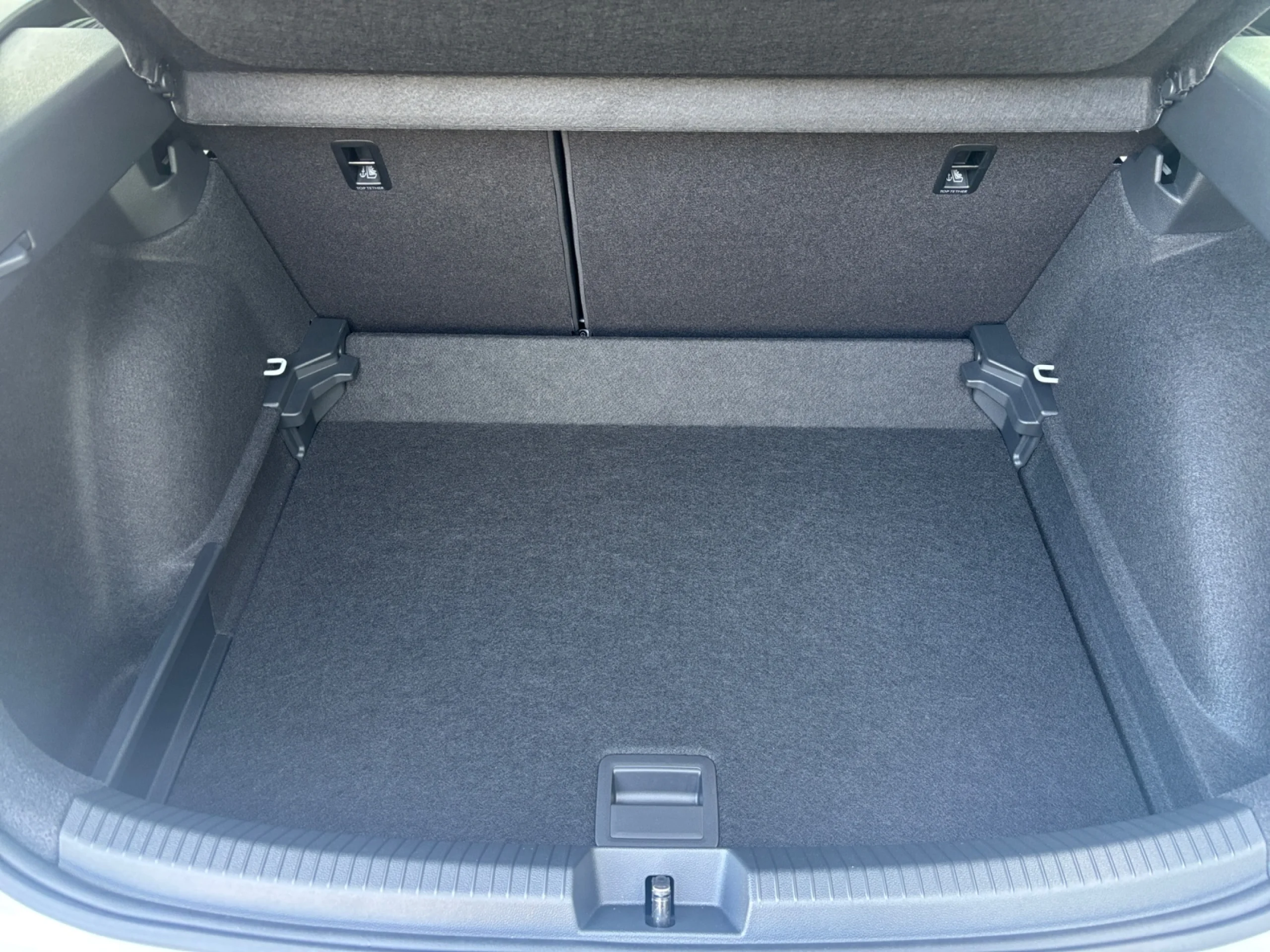 VOLKSWAGEN TAIGO R LINE 1.0 TSI 85KW (115CV) - Foto 7