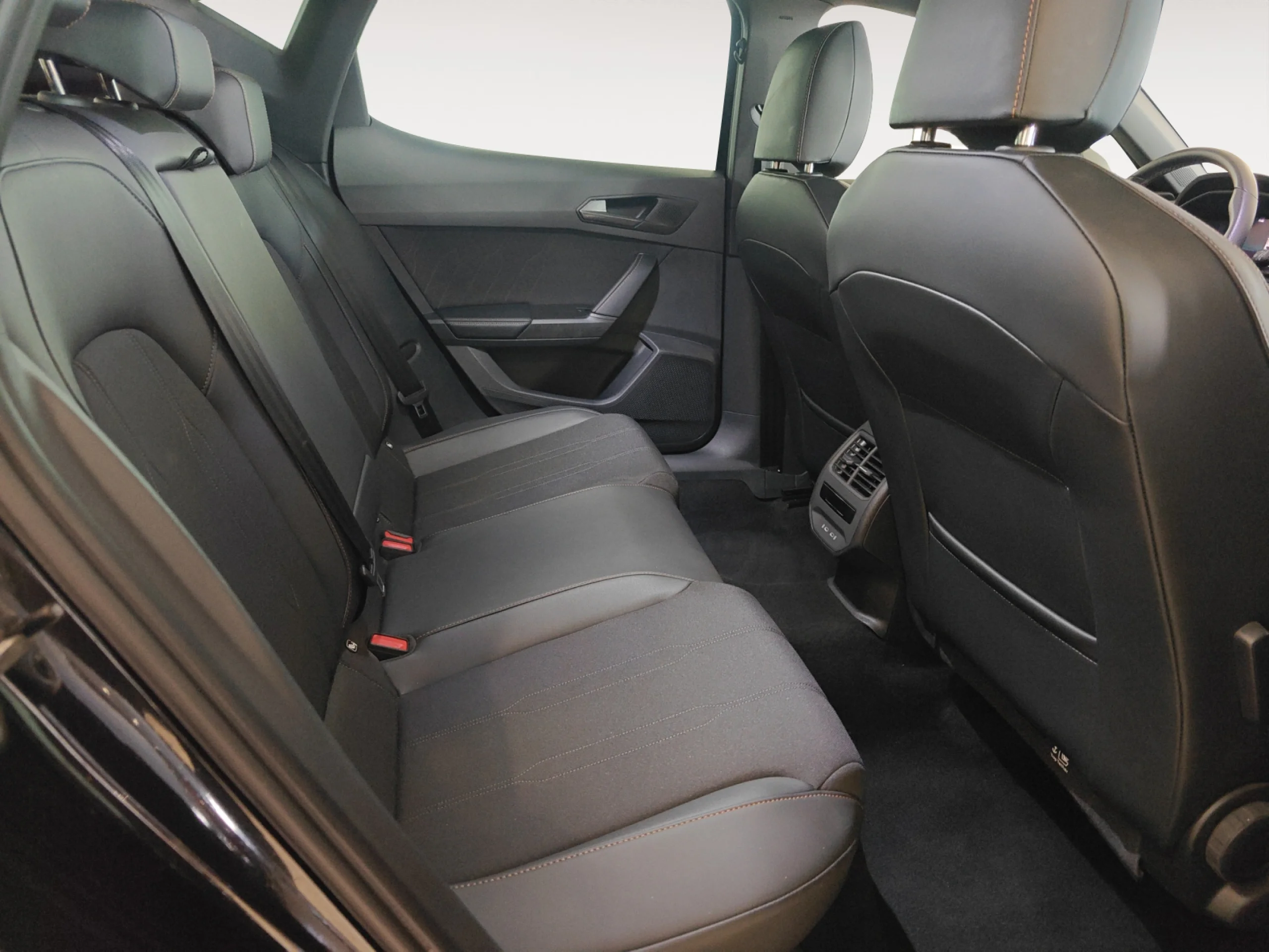 CUPRA LEON 1.5 TSI 110KW (150CV) - Foto 6