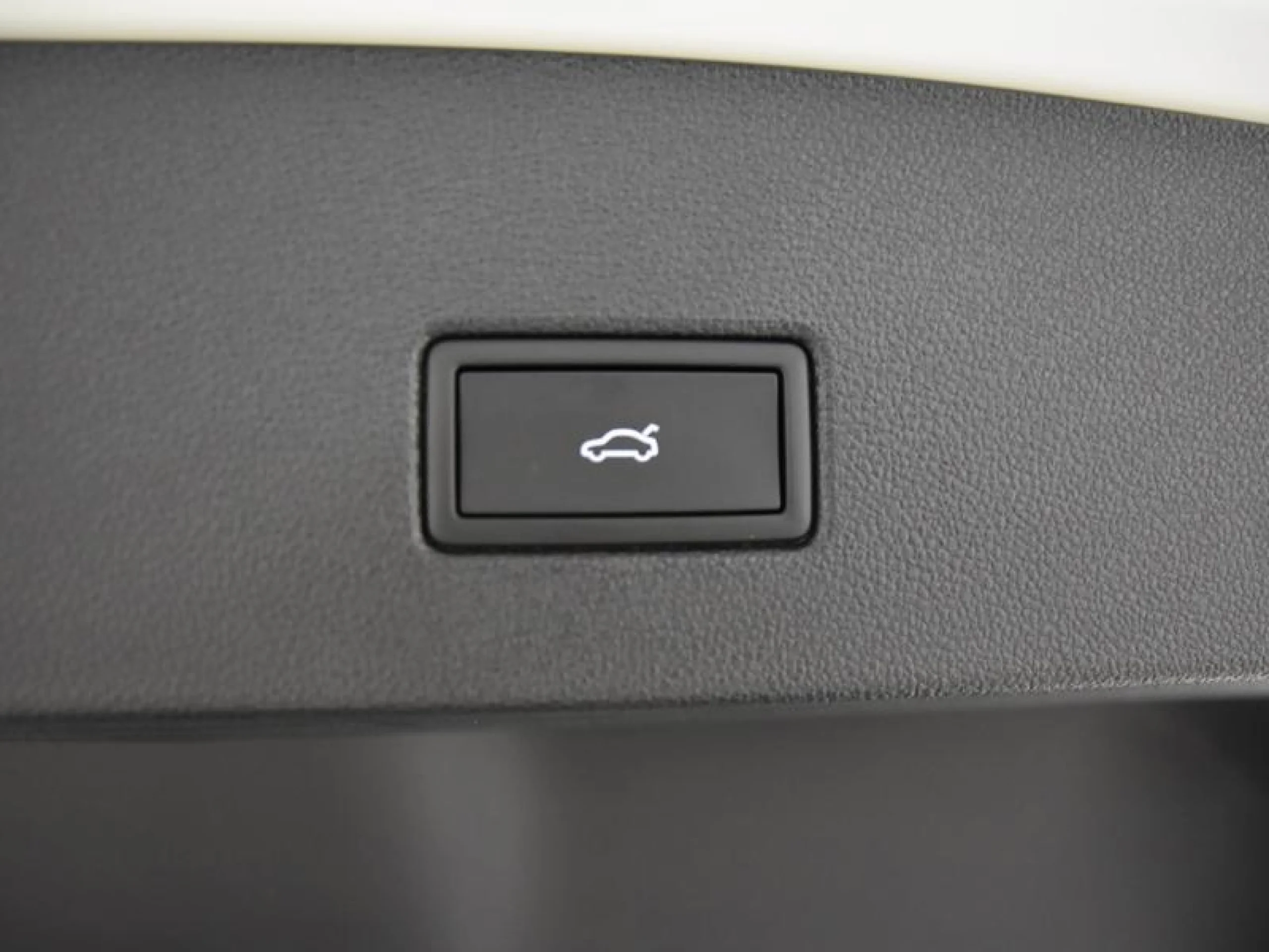 VOLKSWAGEN T ROC T ROC R LINE 1.0 TSI 85 KW (115 CV)  6 VEL. - Foto 9