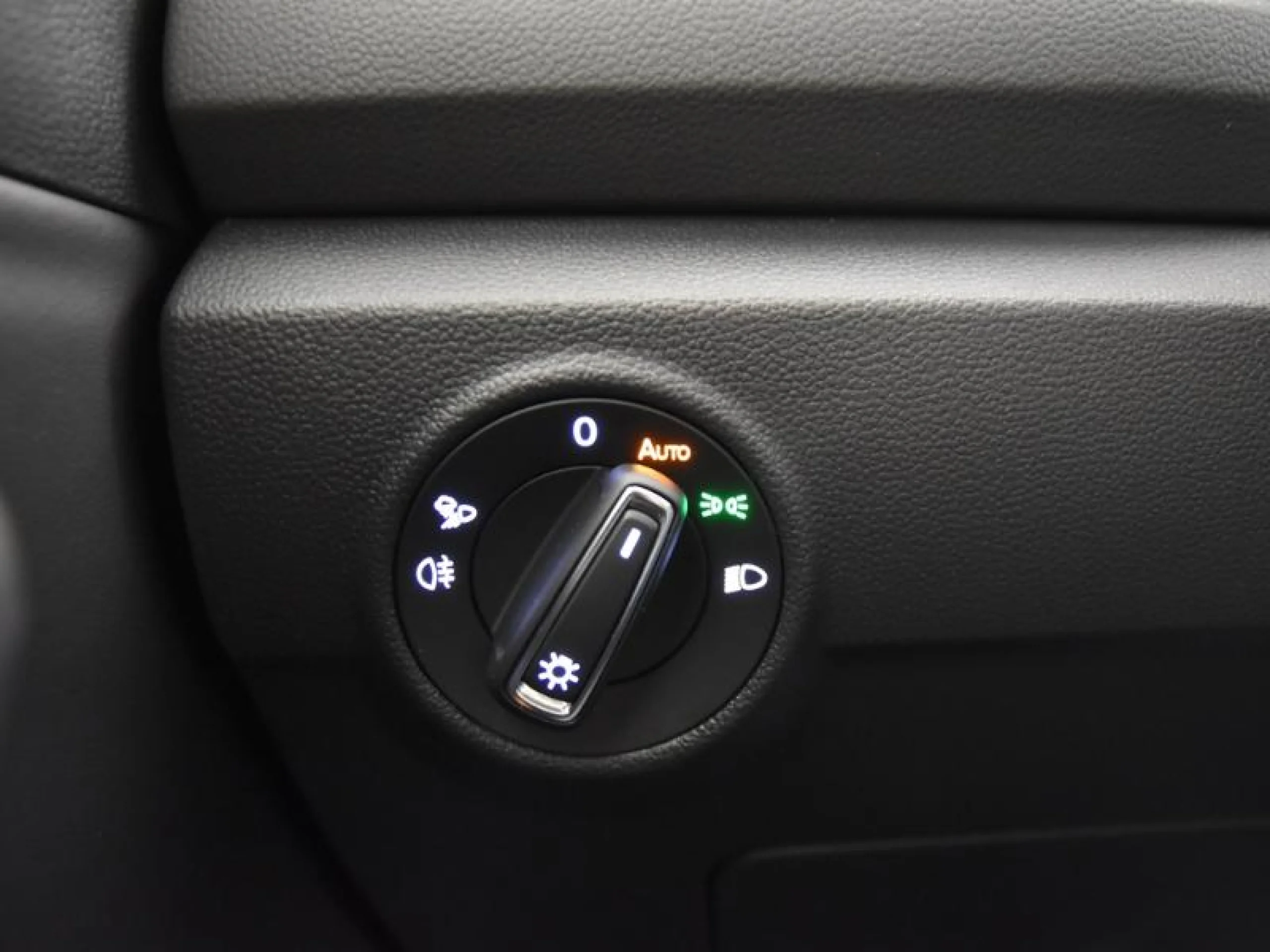 VOLKSWAGEN T ROC T ROC R LINE 1.0 TSI 85 KW (115 CV)  6 VEL. - Foto 18