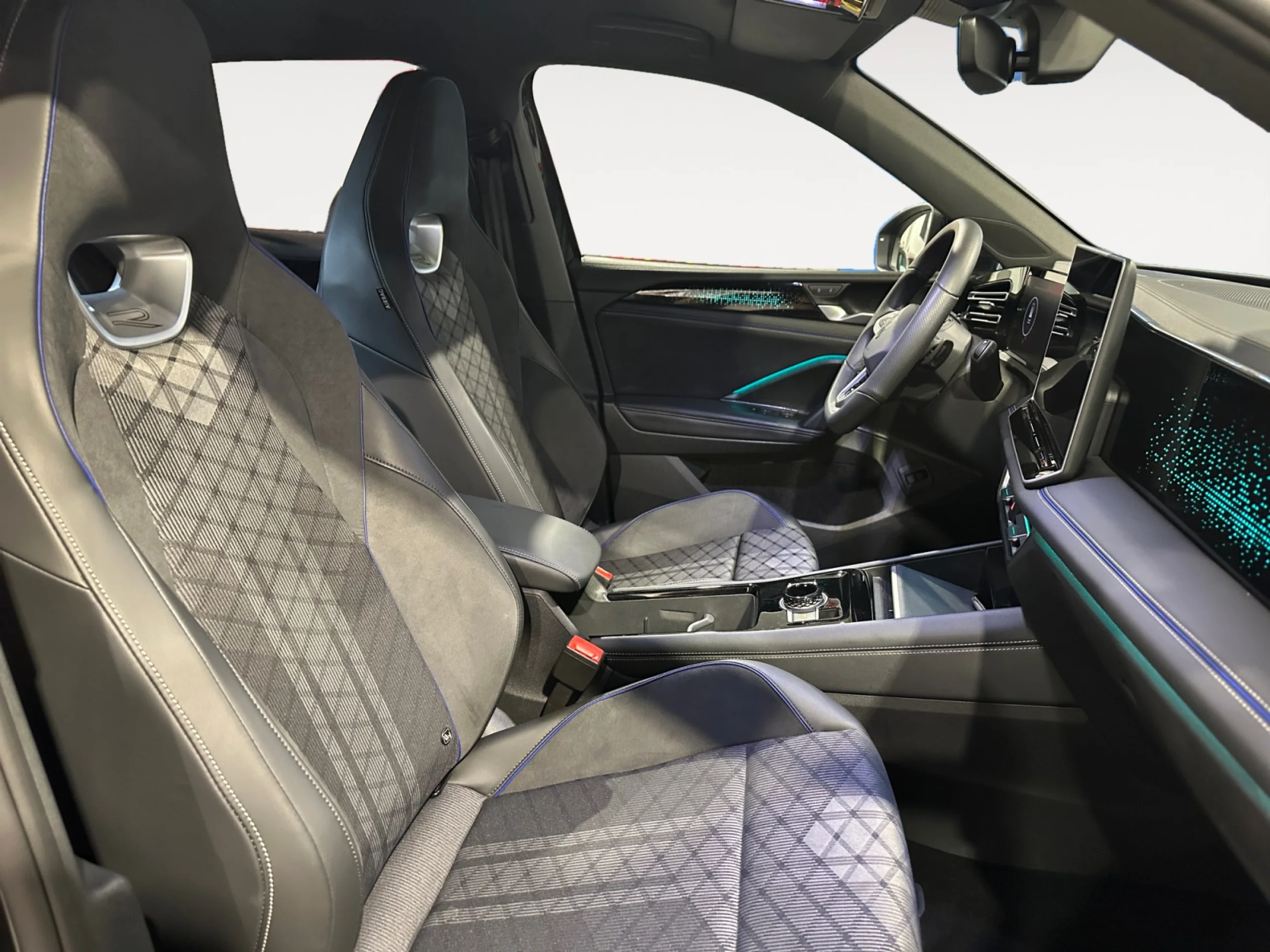 VOLKSWAGEN TIGUAN R LINE 2.0 TDI 142KW (193CV) DSG 4MOTION - Foto 5