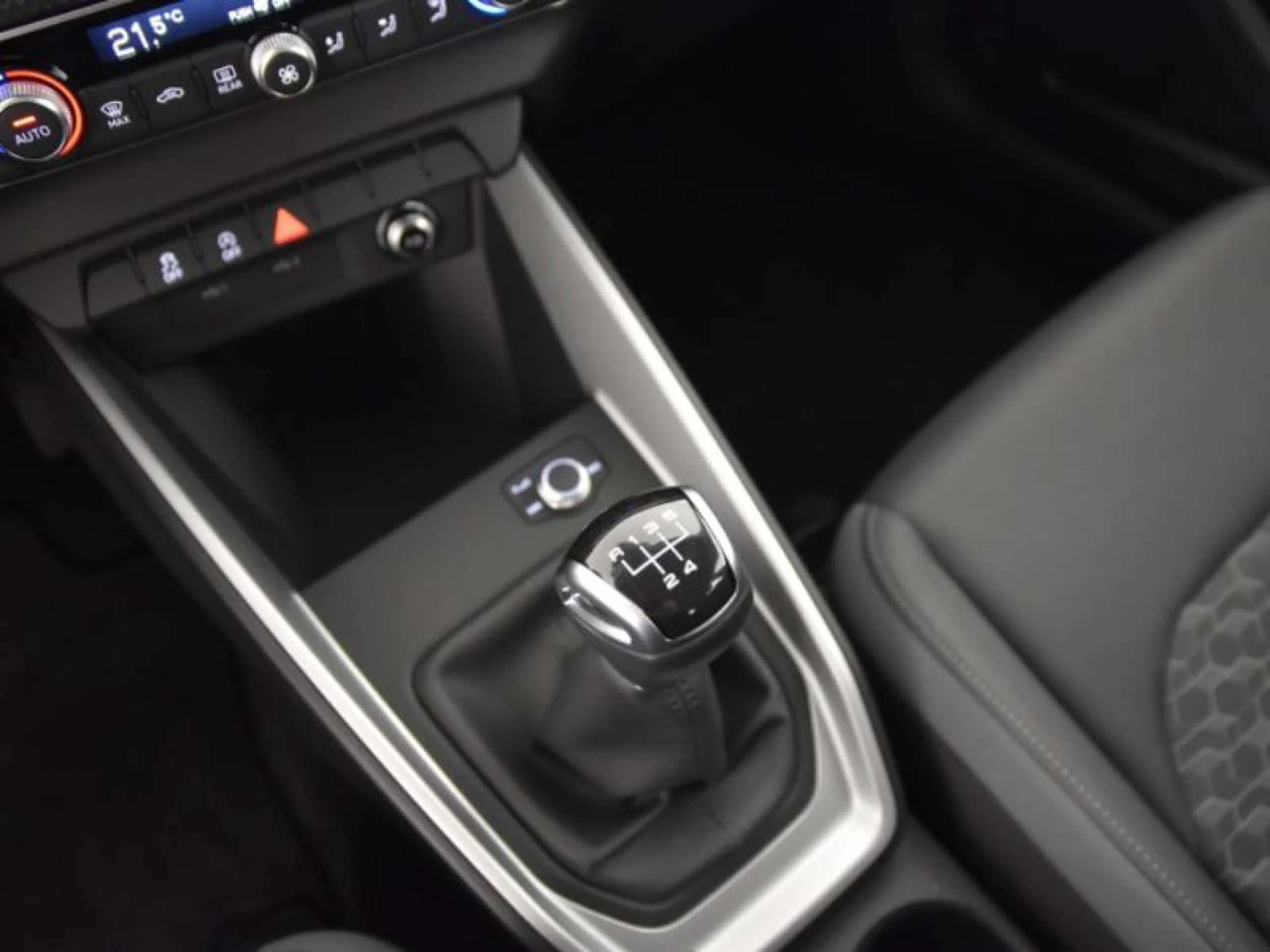 AUDI A1 SPORTBACK ADRENALIN 25 TFSI 70KW (95CV) - Foto 10