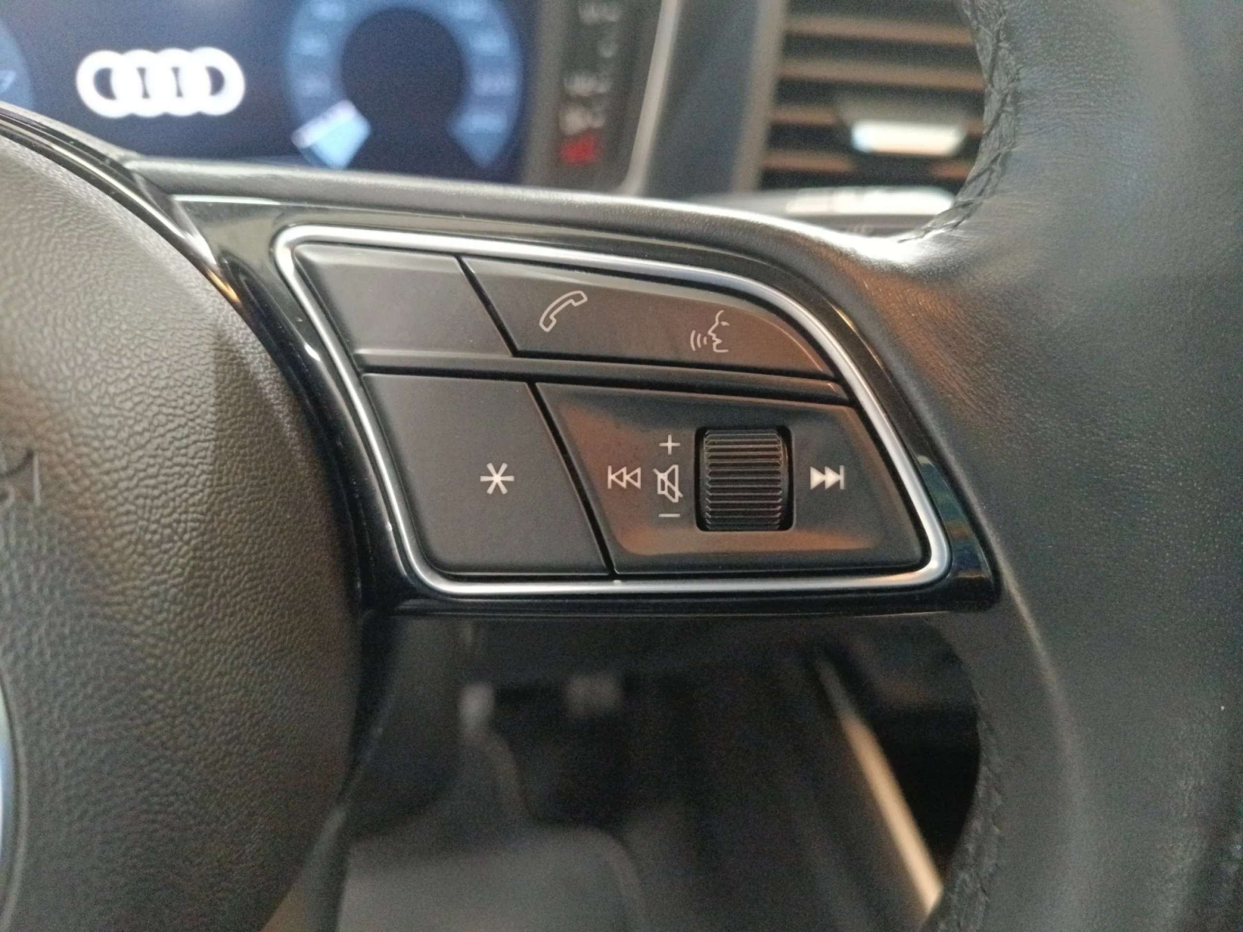 AUDI A1 SPORTBACK 25 TFSI 70KW (95CV) - Foto 10