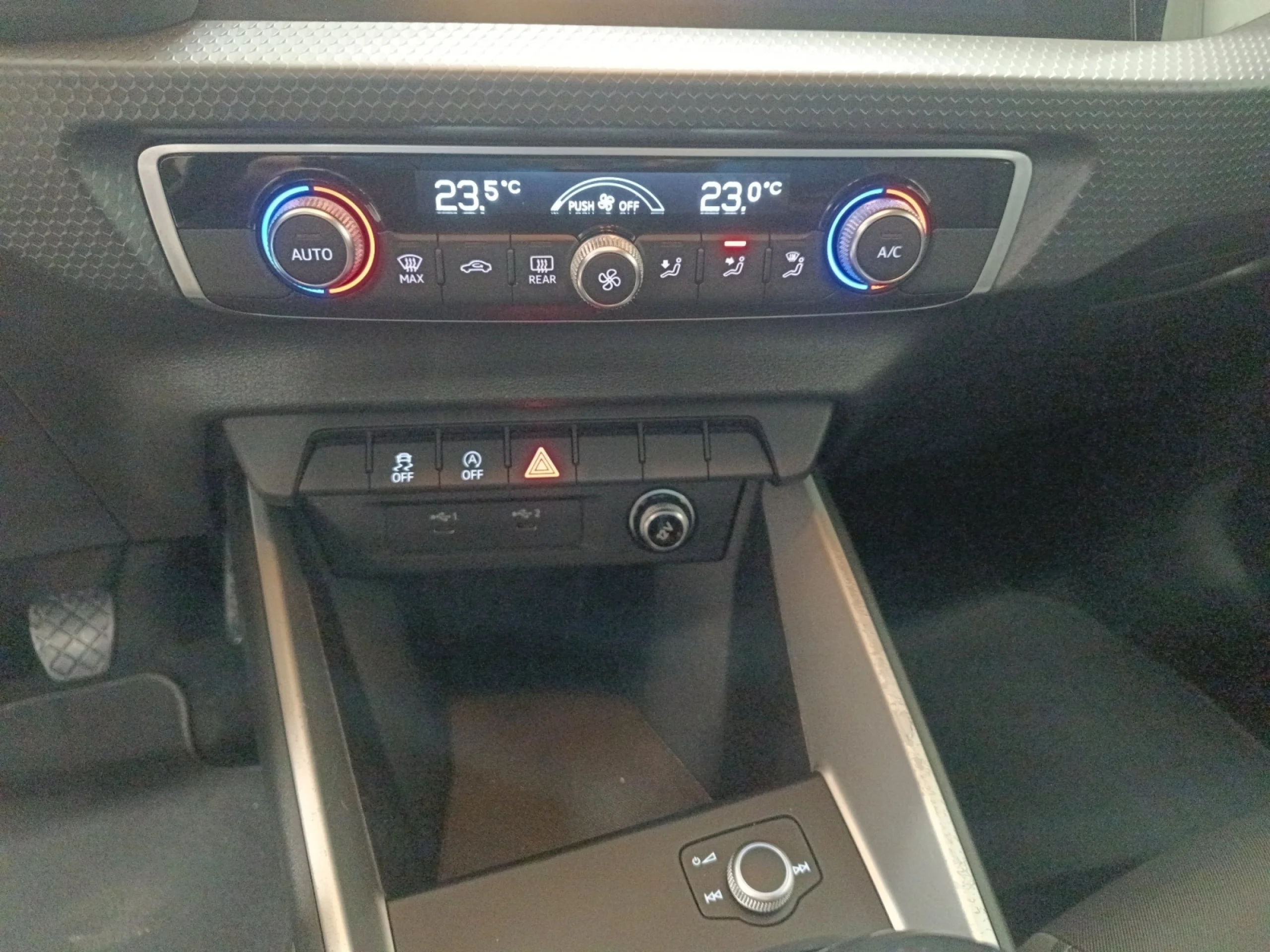 AUDI A1 SPORTBACK 25 TFSI 70KW (95CV) - Foto 17