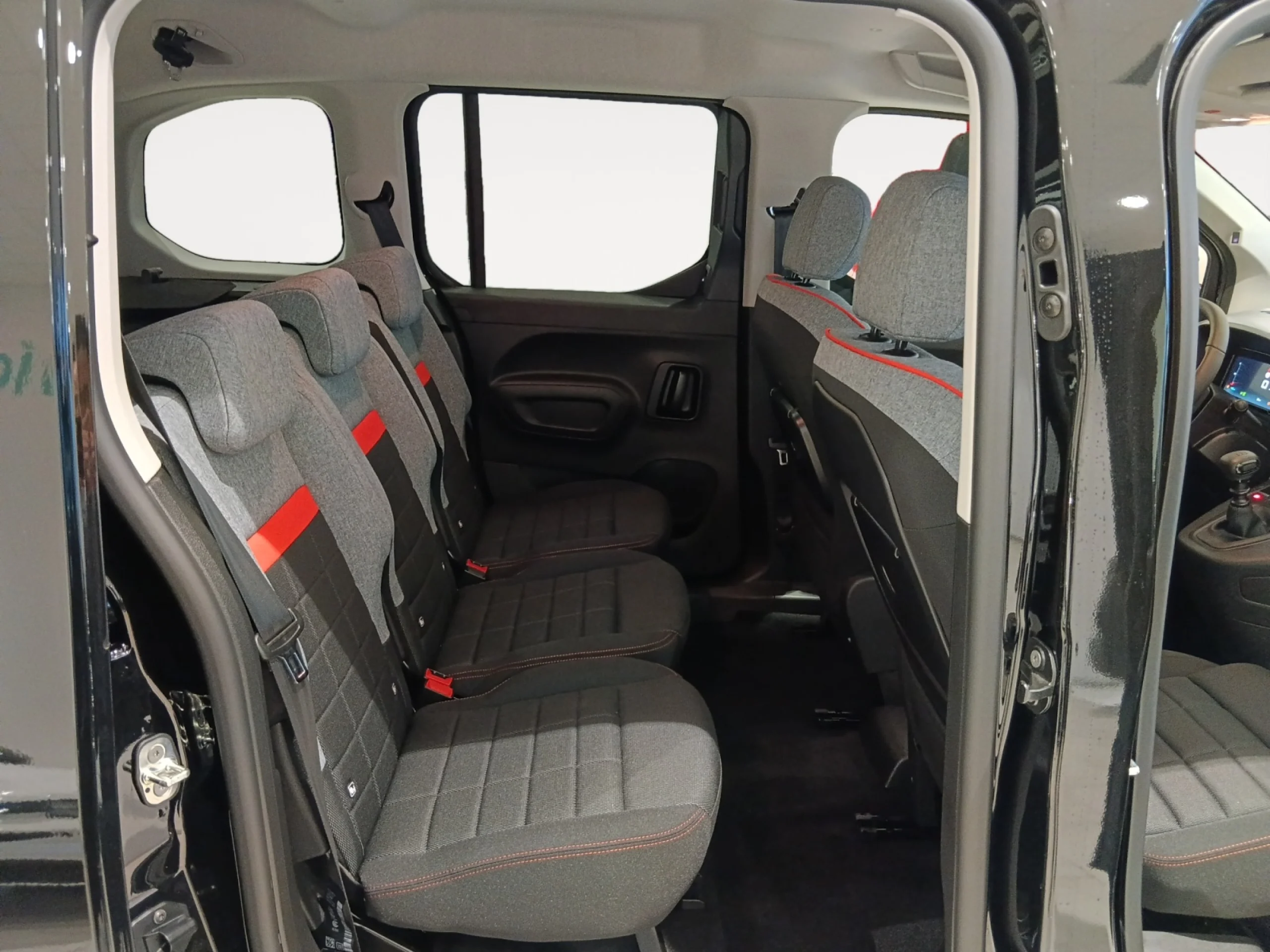 CITROEN BERLINGO VAN DOBLE CABINA XL DIÉSEL 100CV MANUAL - Foto 6