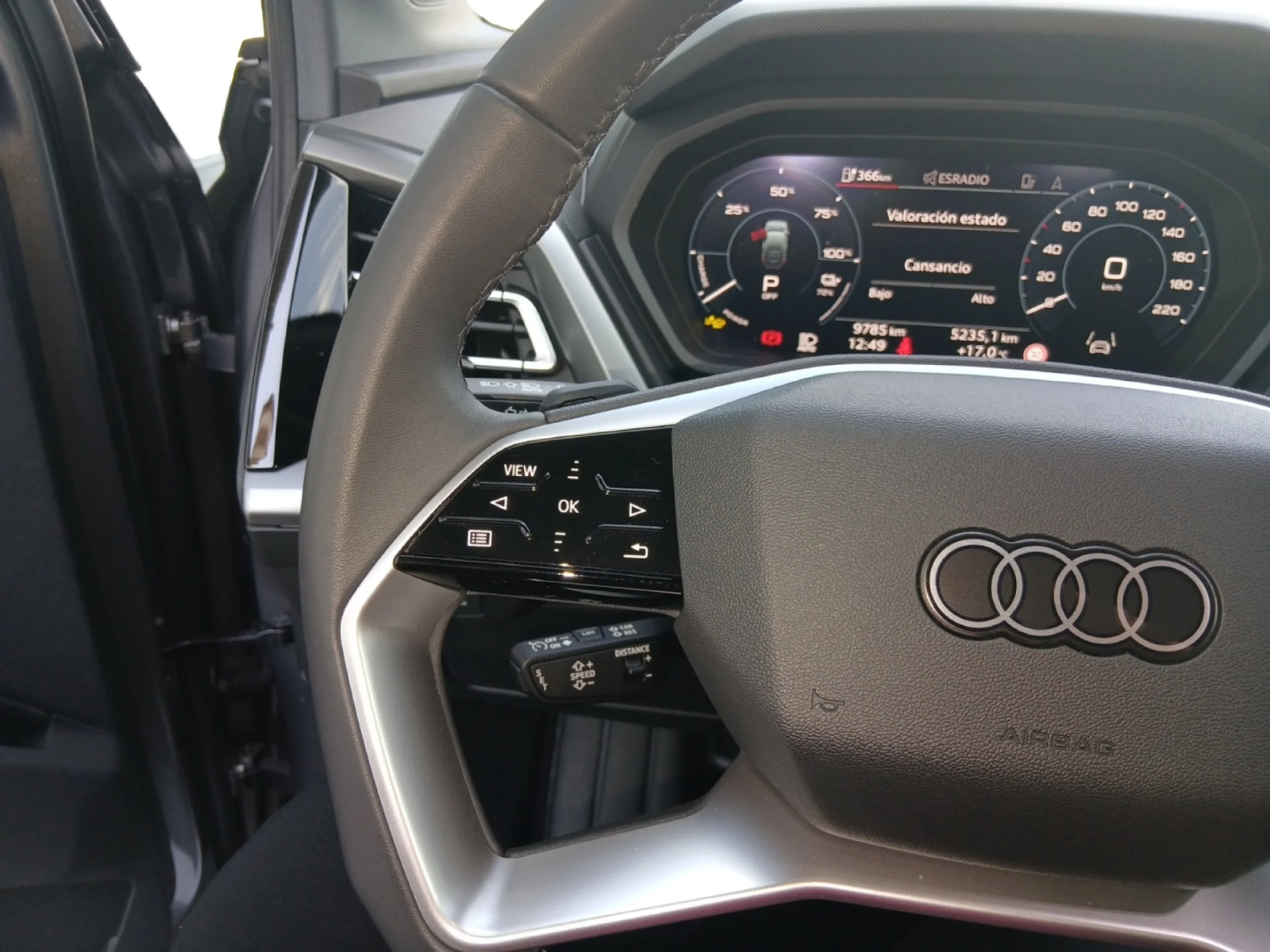 AUDI Q4 SPORTBACK GENUINE EDITION 45 E TRON 210KW 82KWH - Foto 11