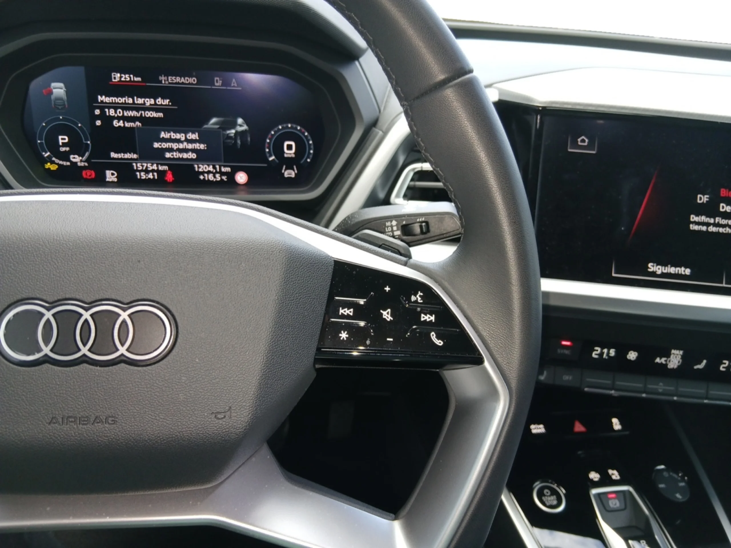 AUDI Q4 SPORTBACK GENUINE EDITION 45 E TRON 210KW 82KWH - Foto 10