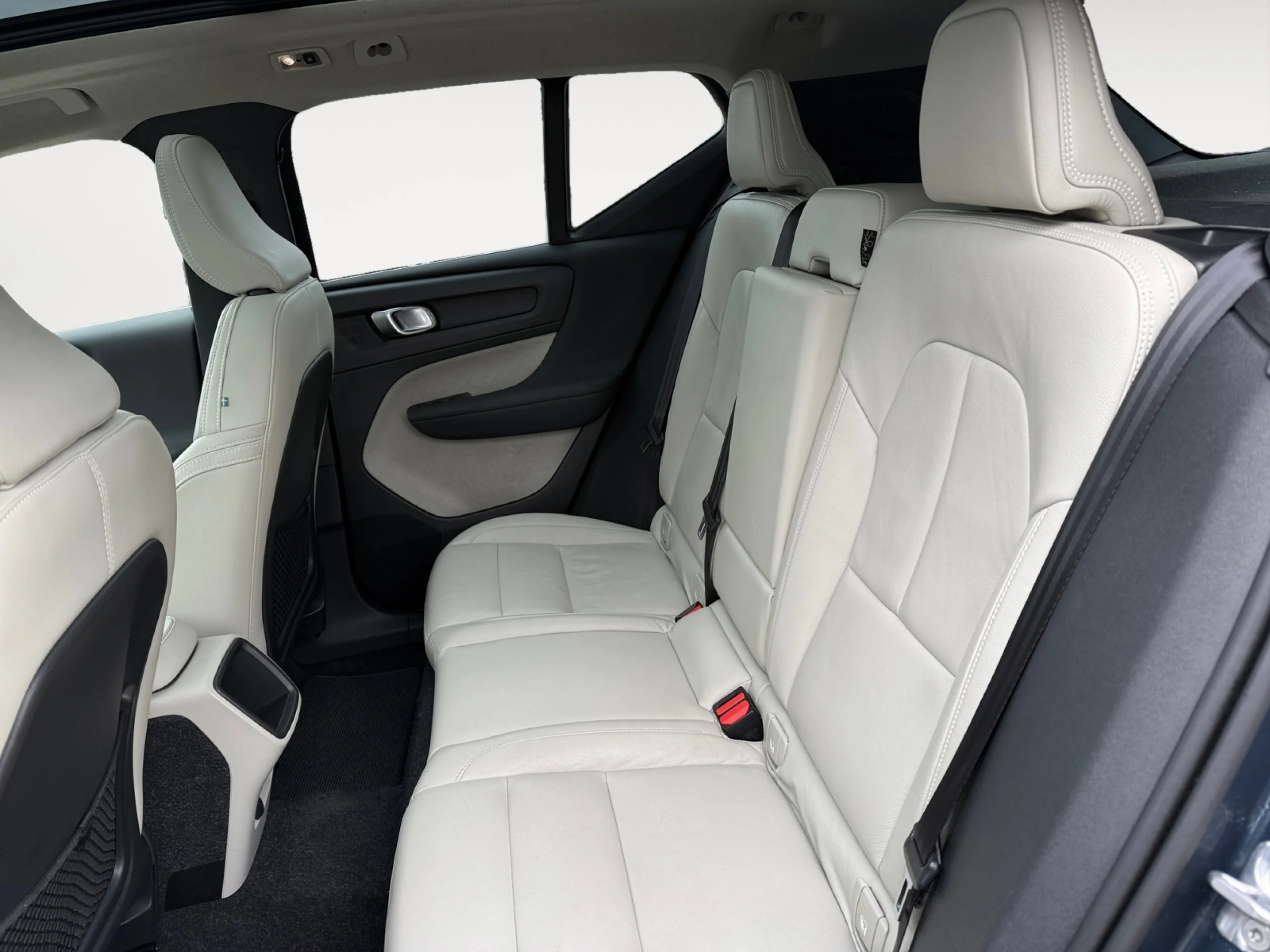 VOLVO XC40 2.0 T4 INSCRPTION AUTO - Foto 6