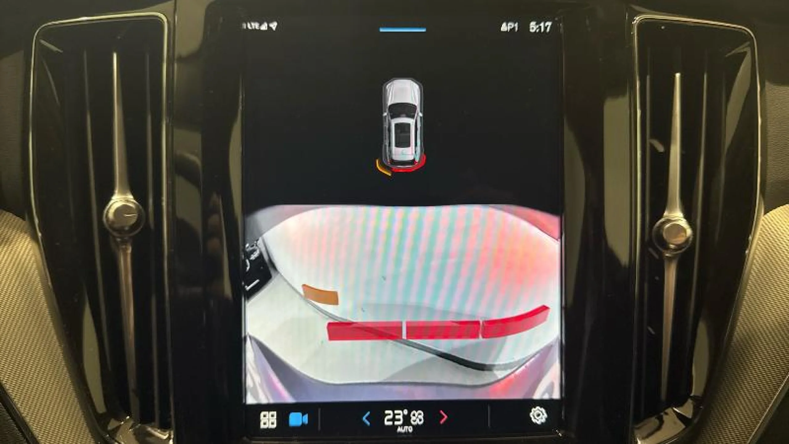 VOLVO XC60 2.0 B4 D CORE AUTO - Foto 18