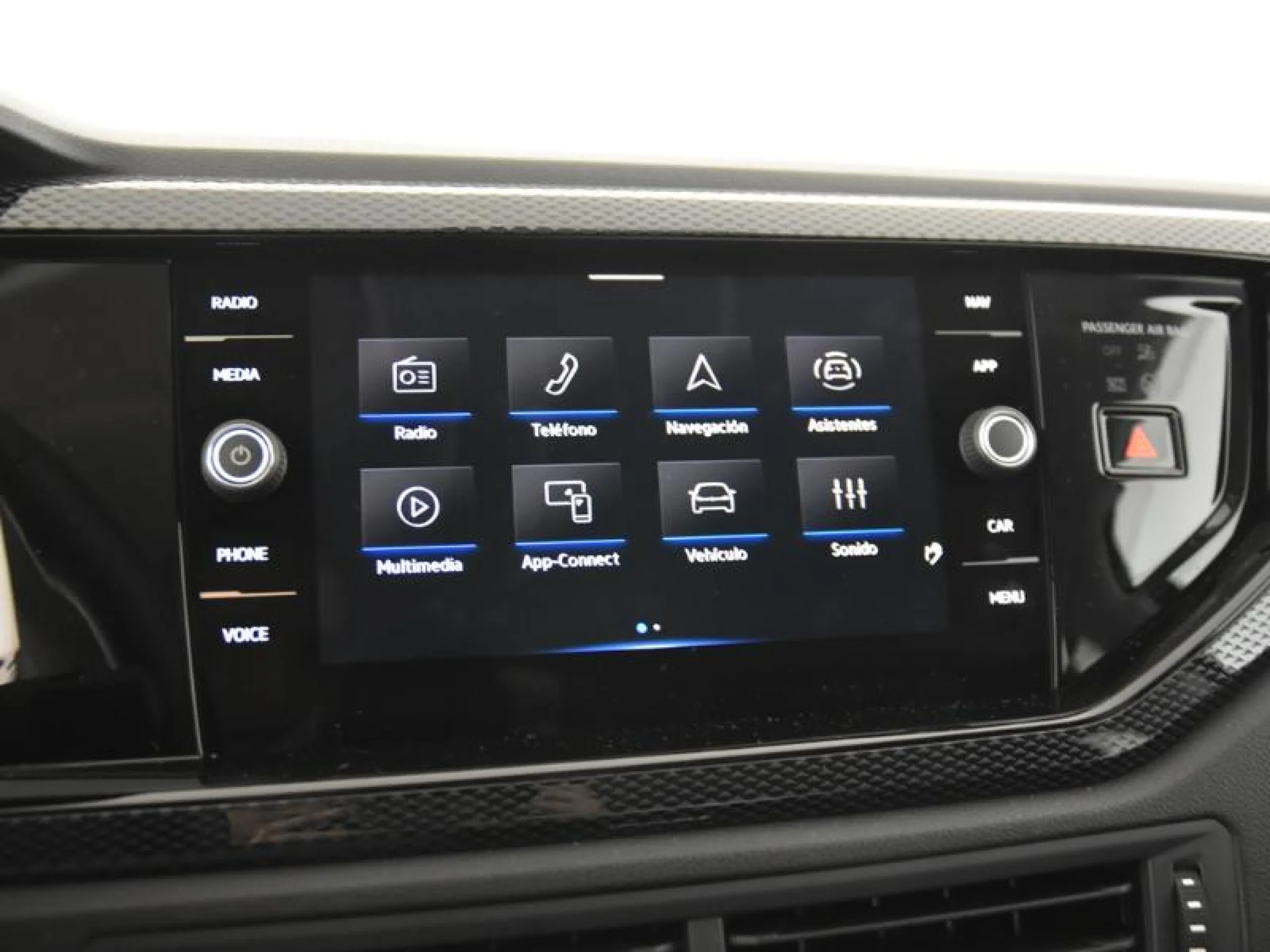 VOLKSWAGEN POLO POLO MÁS 1.0 TSI 70 KW (95 CV)  5 VEL. - Foto 12