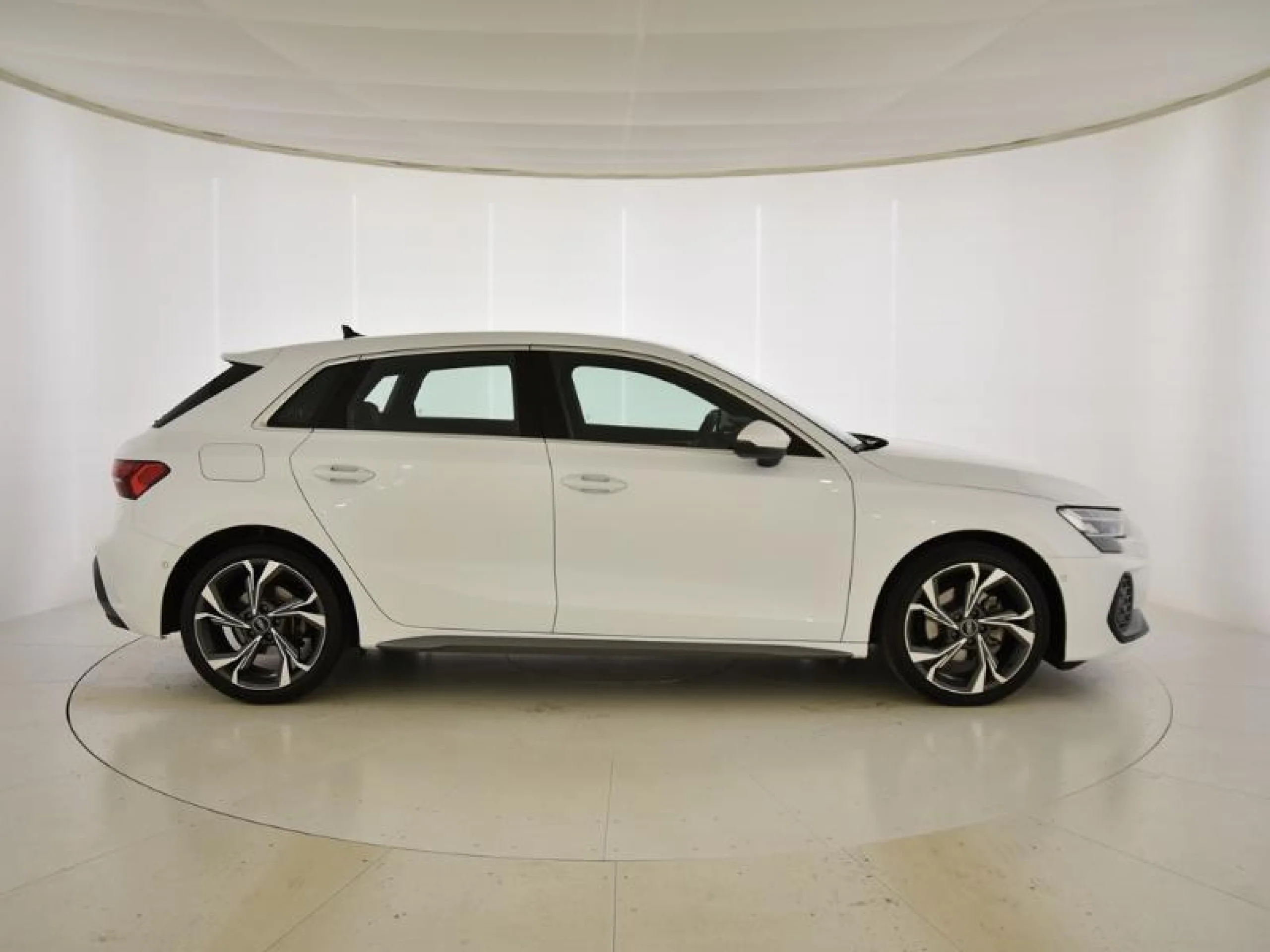 AUDI A3 SPORTBACK S LINE 35 TDI 110KW S TRONIC - Foto 3