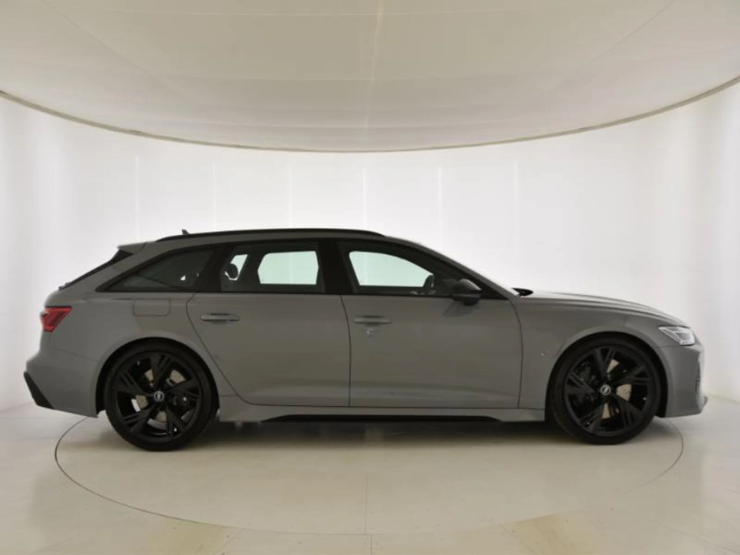 AUDI A6 RS6 AVANT TFSI QUATTRO - Foto 3