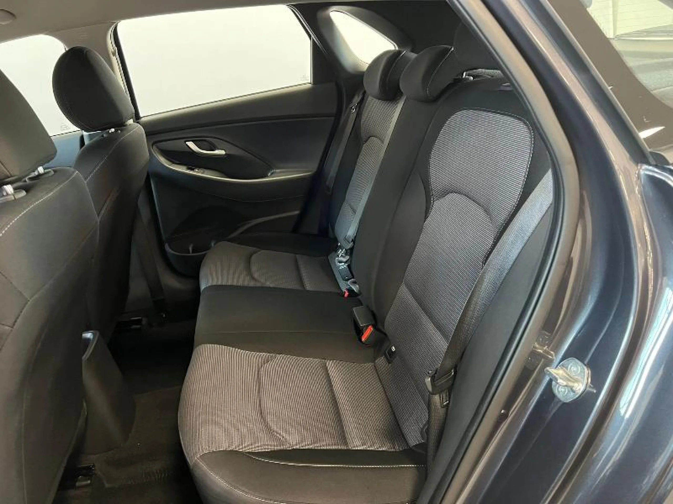 HYUNDAI I30 1.5 DPI ESSENCE - Foto 8