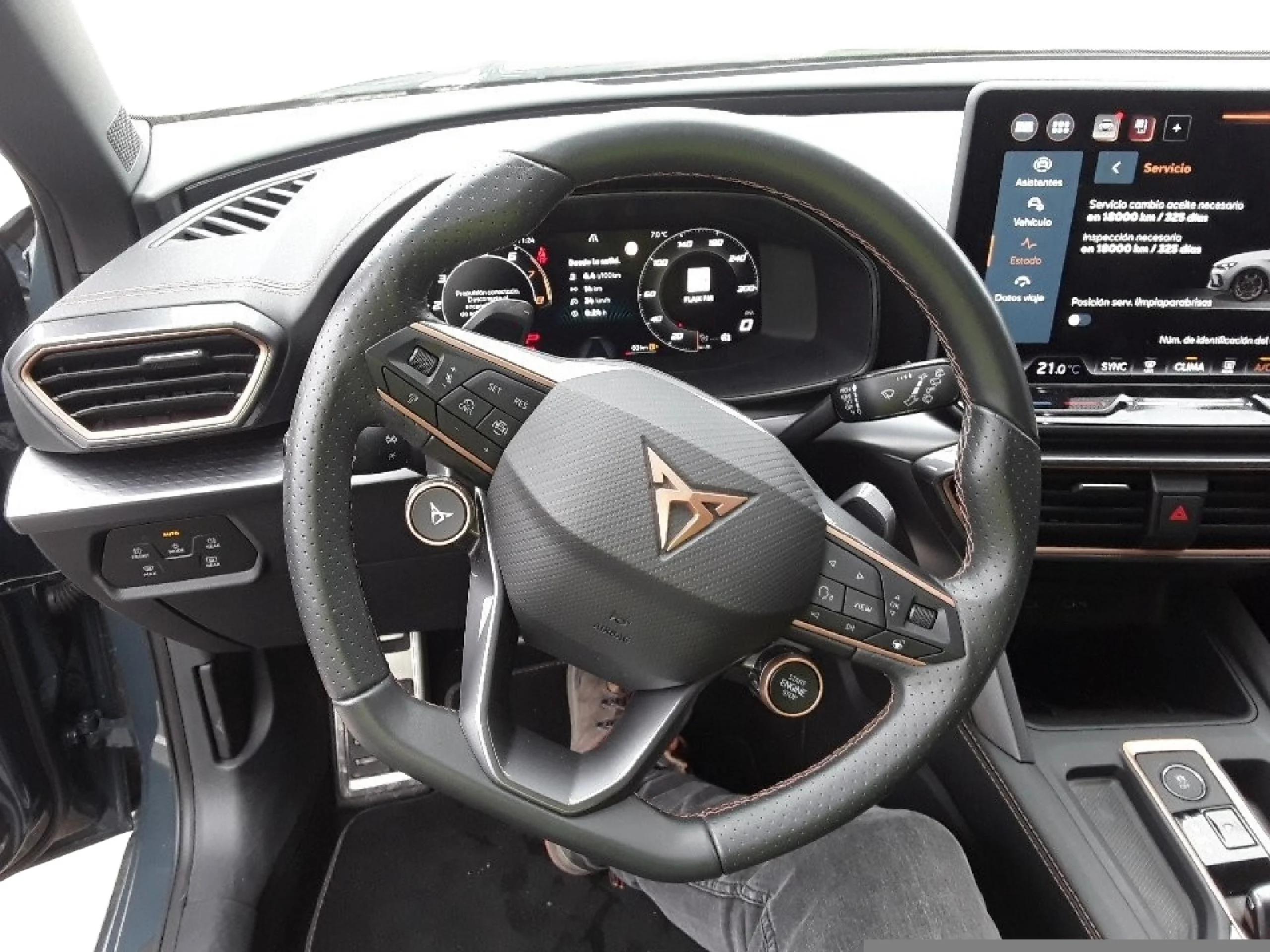 CUPRA LEON 1.5 ETSI 110KW (150CV) DSG - Foto 3