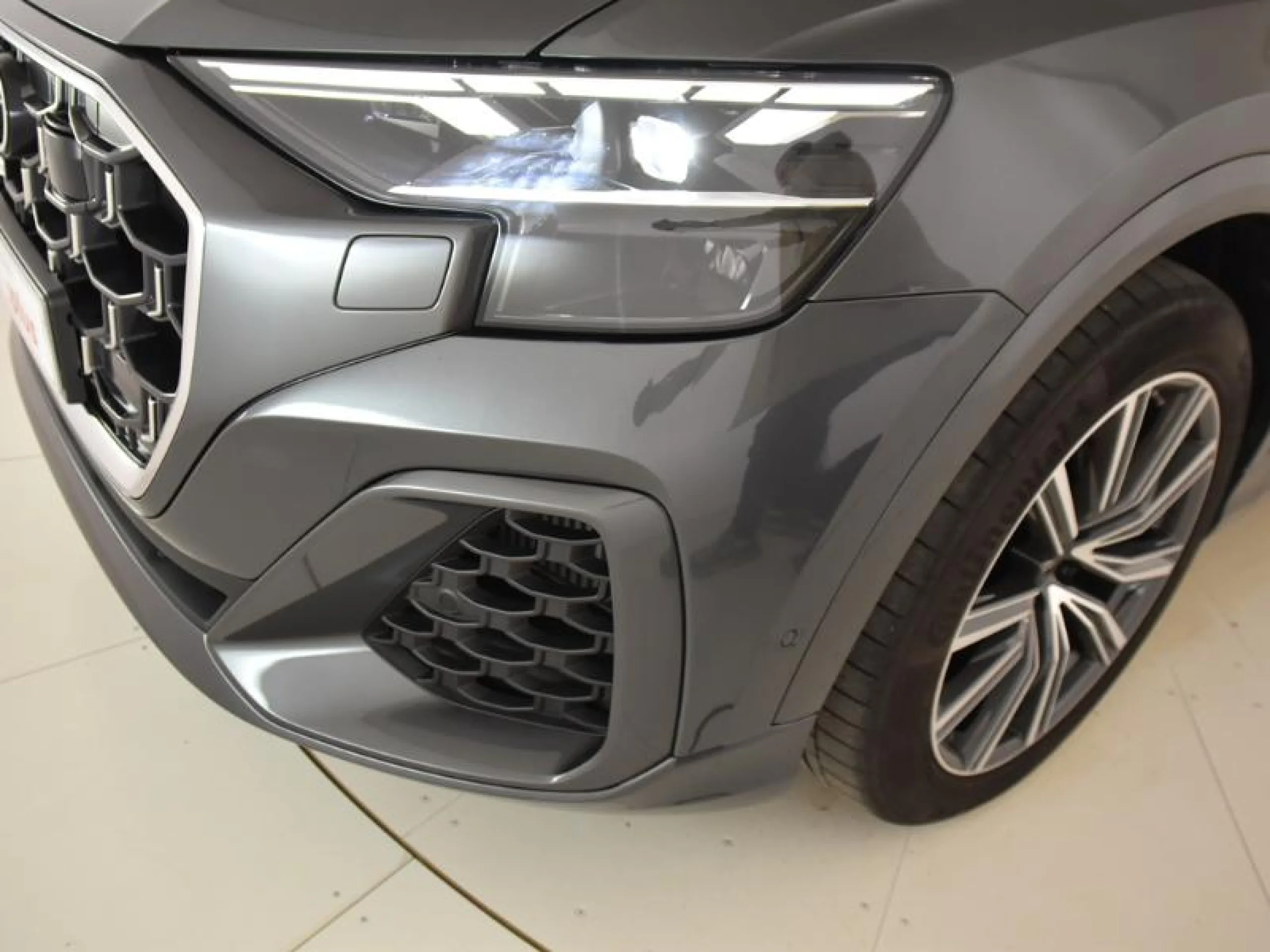 AUDI Q8 S LINE PLUS 55 TFSIE 280KW QUATTRO TIPTR - Foto 26