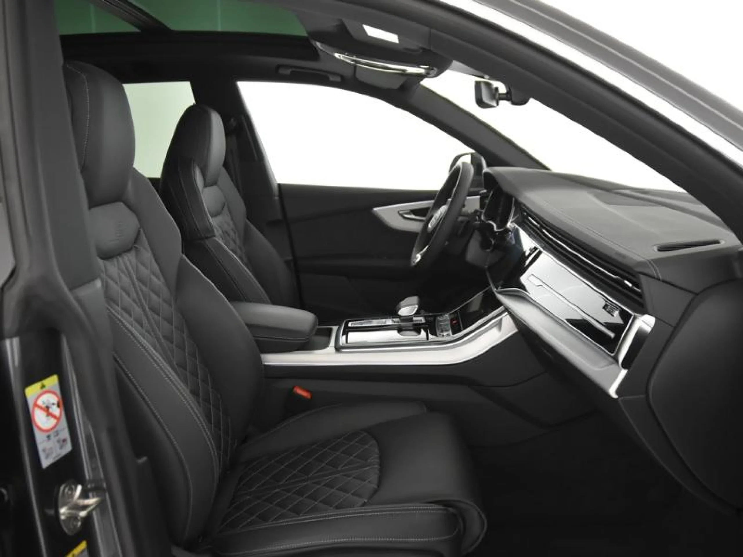 AUDI Q8 S LINE PLUS 55 TFSIE 280KW QUATTRO TIPTR - Foto 5