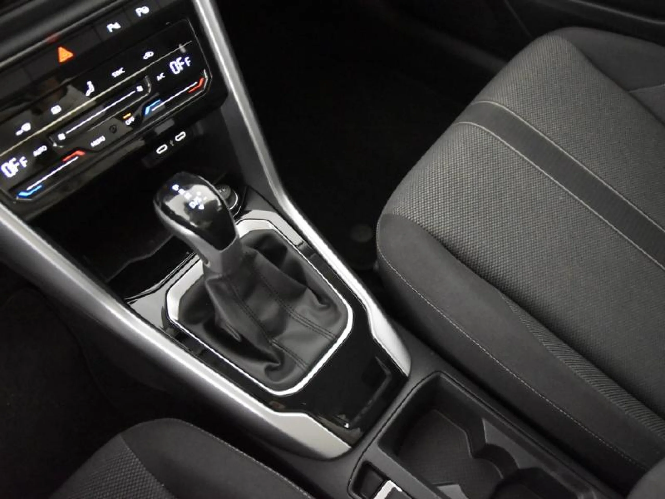 VOLKSWAGEN T ROC LIFE 1.5 TSI 110KW (150CV) DSG - Foto 10