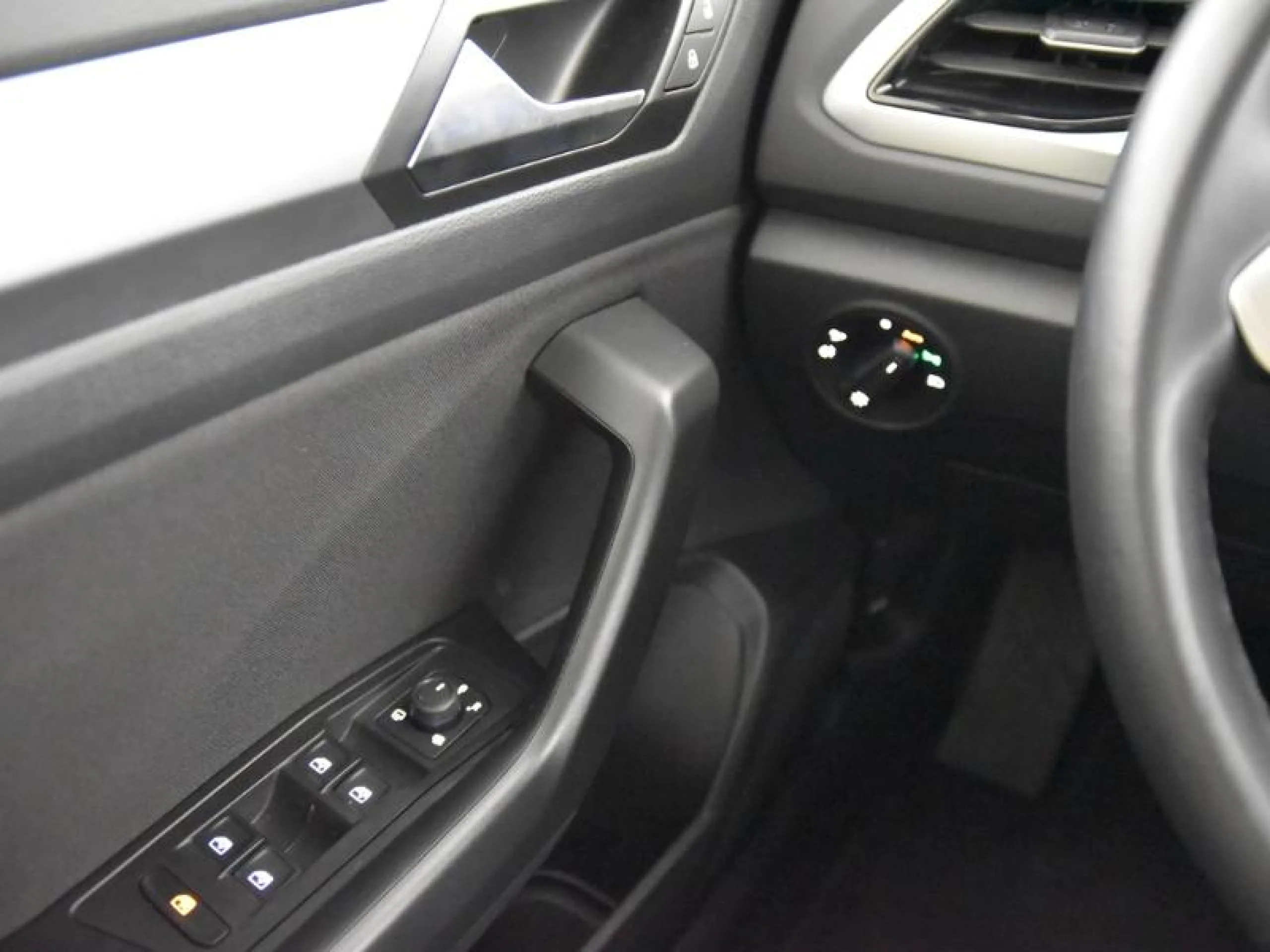 VOLKSWAGEN T ROC LIFE 1.5 TSI 110KW (150CV) DSG - Foto 16