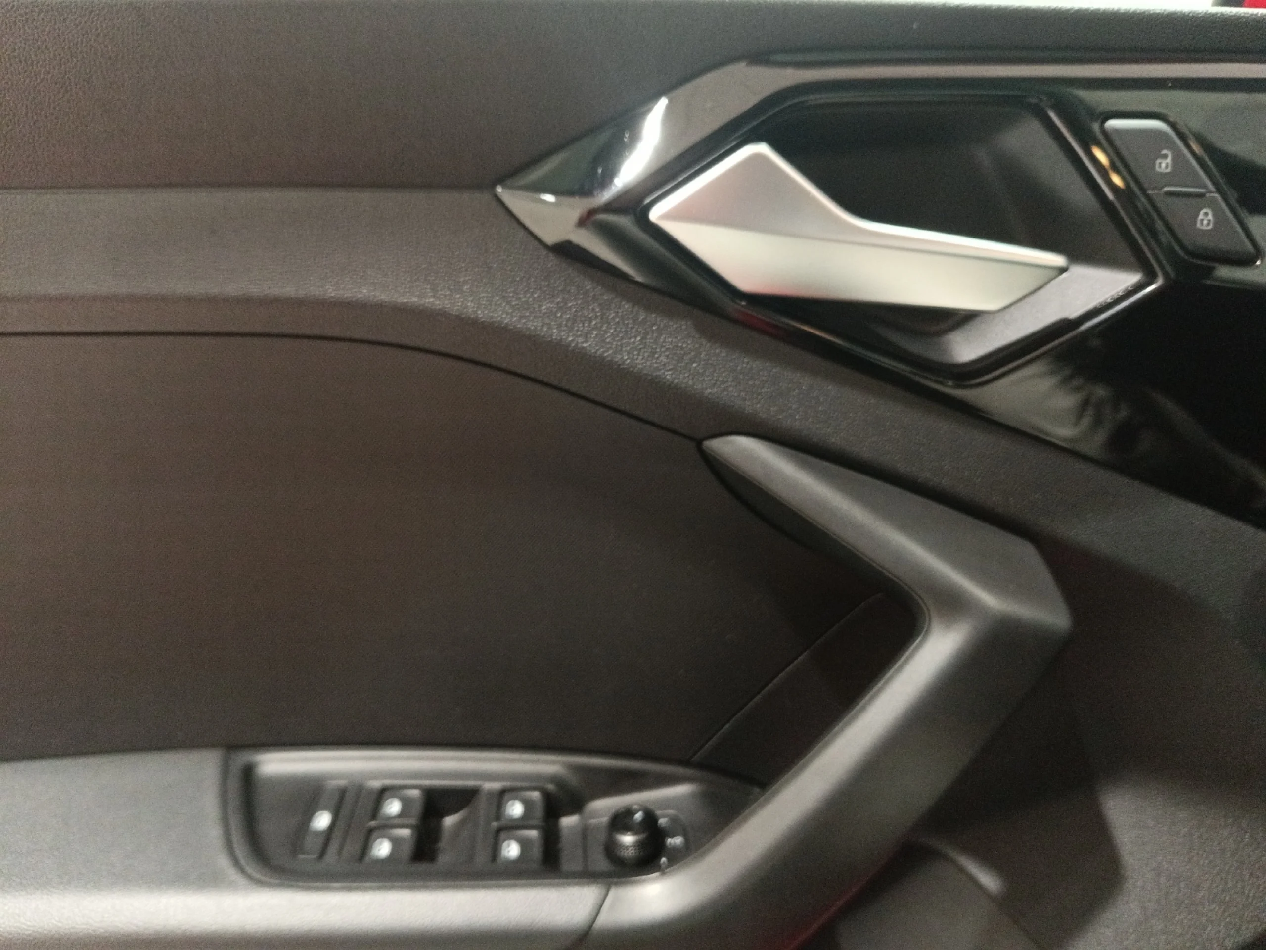 AUDI A1 SPORTBACK 25 TFSI 70KW (95CV) - Foto 16