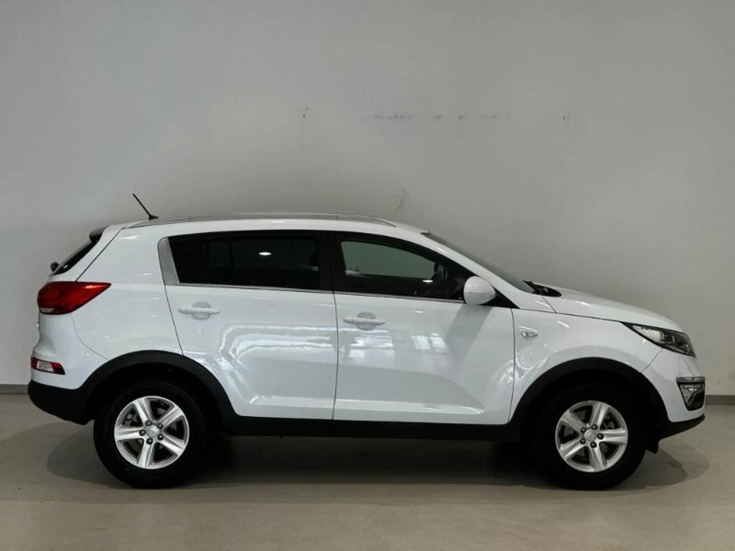 KIA SPORTAGE 1.7 CRDI 115CV VGT EMOTION 4X2 - Foto 2